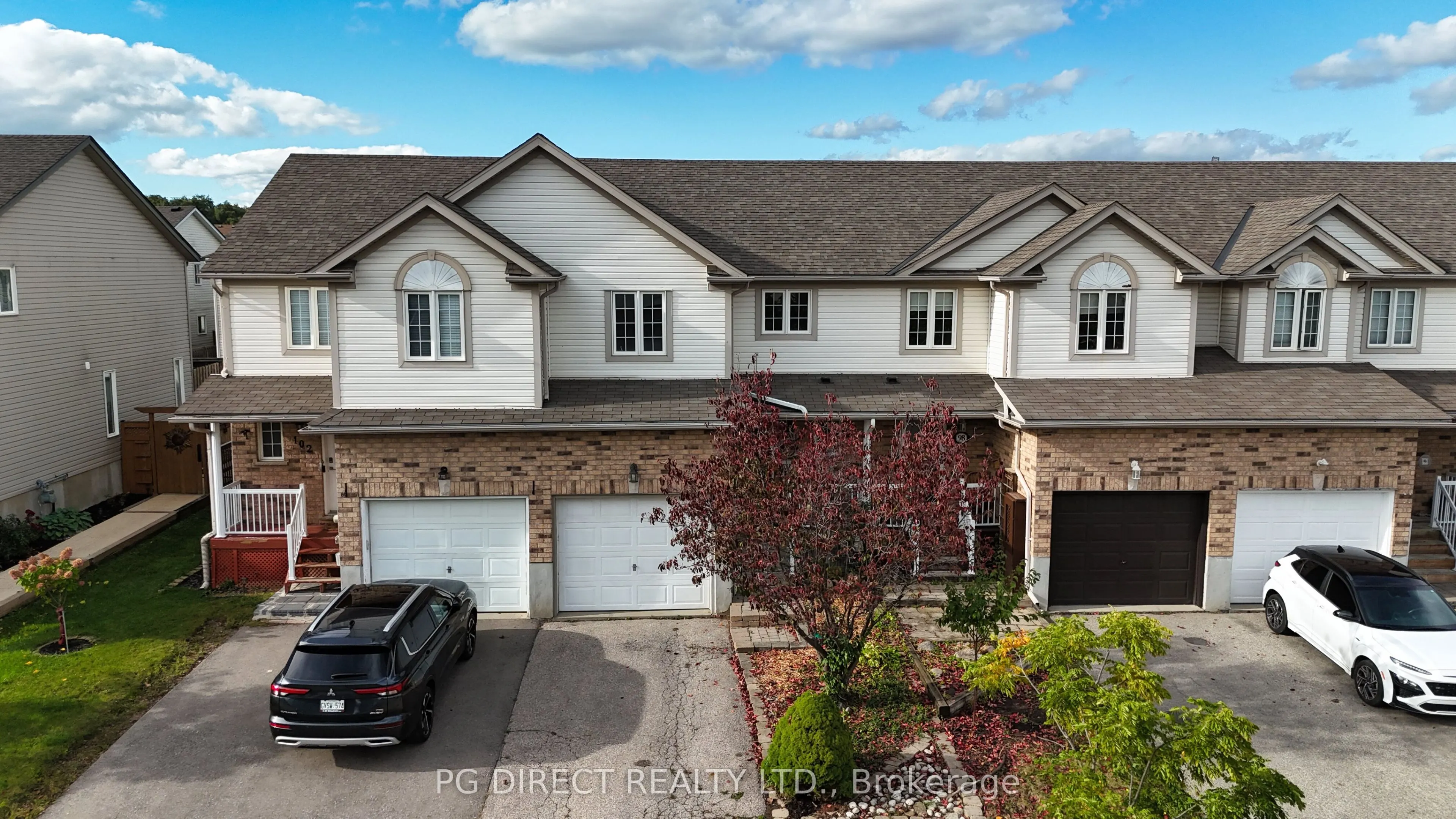100 Foxglove Crescent