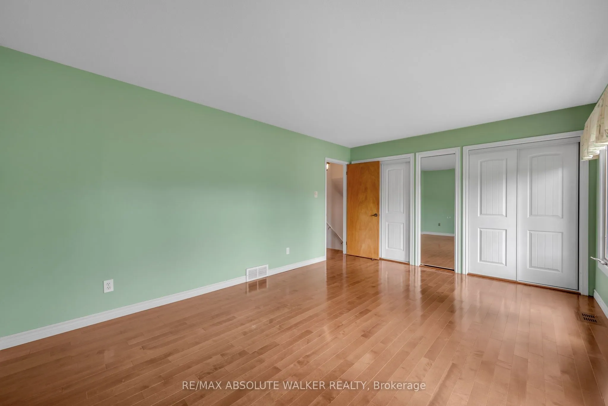 29 Jonathan Pack Street