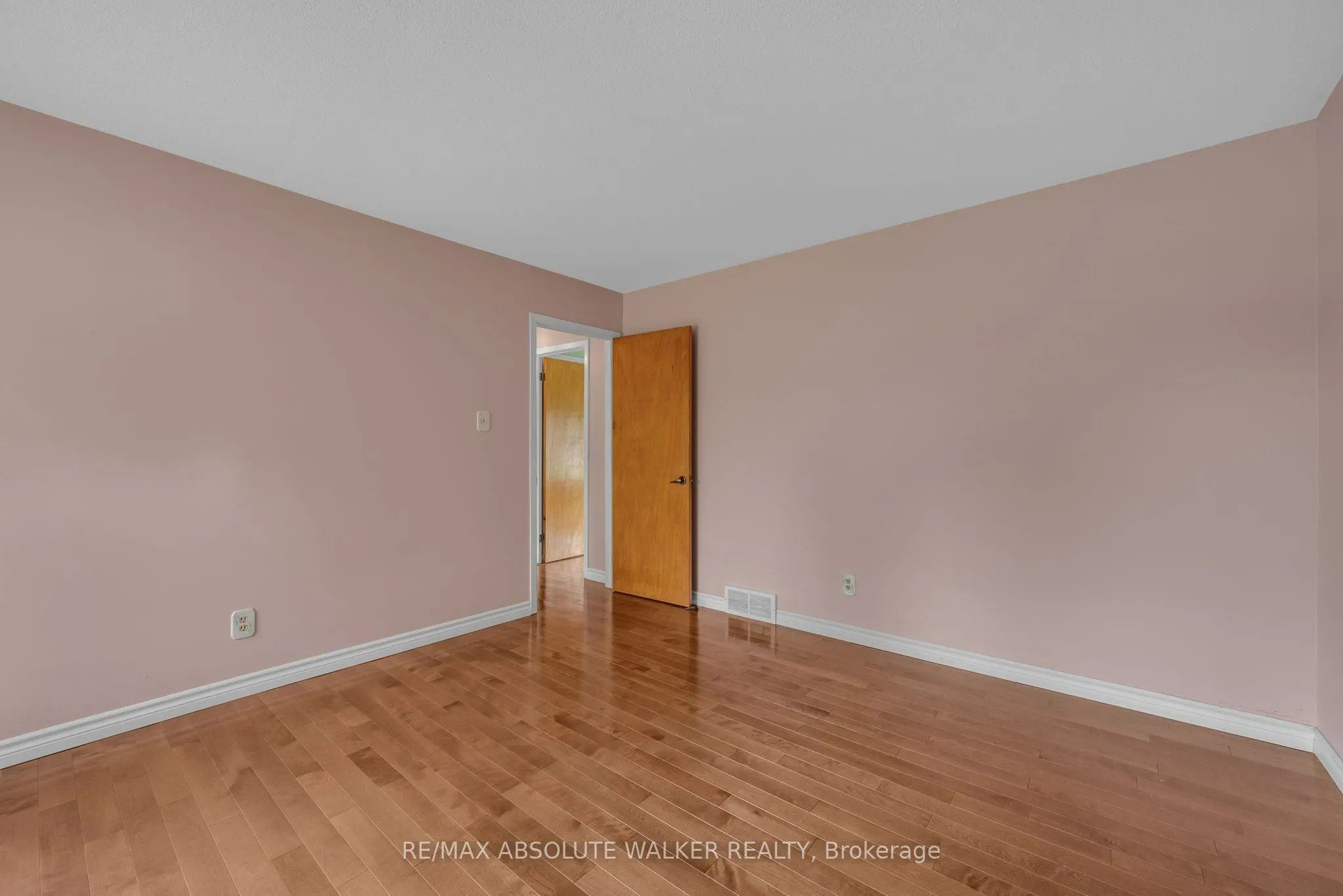 29 Jonathan Pack Street