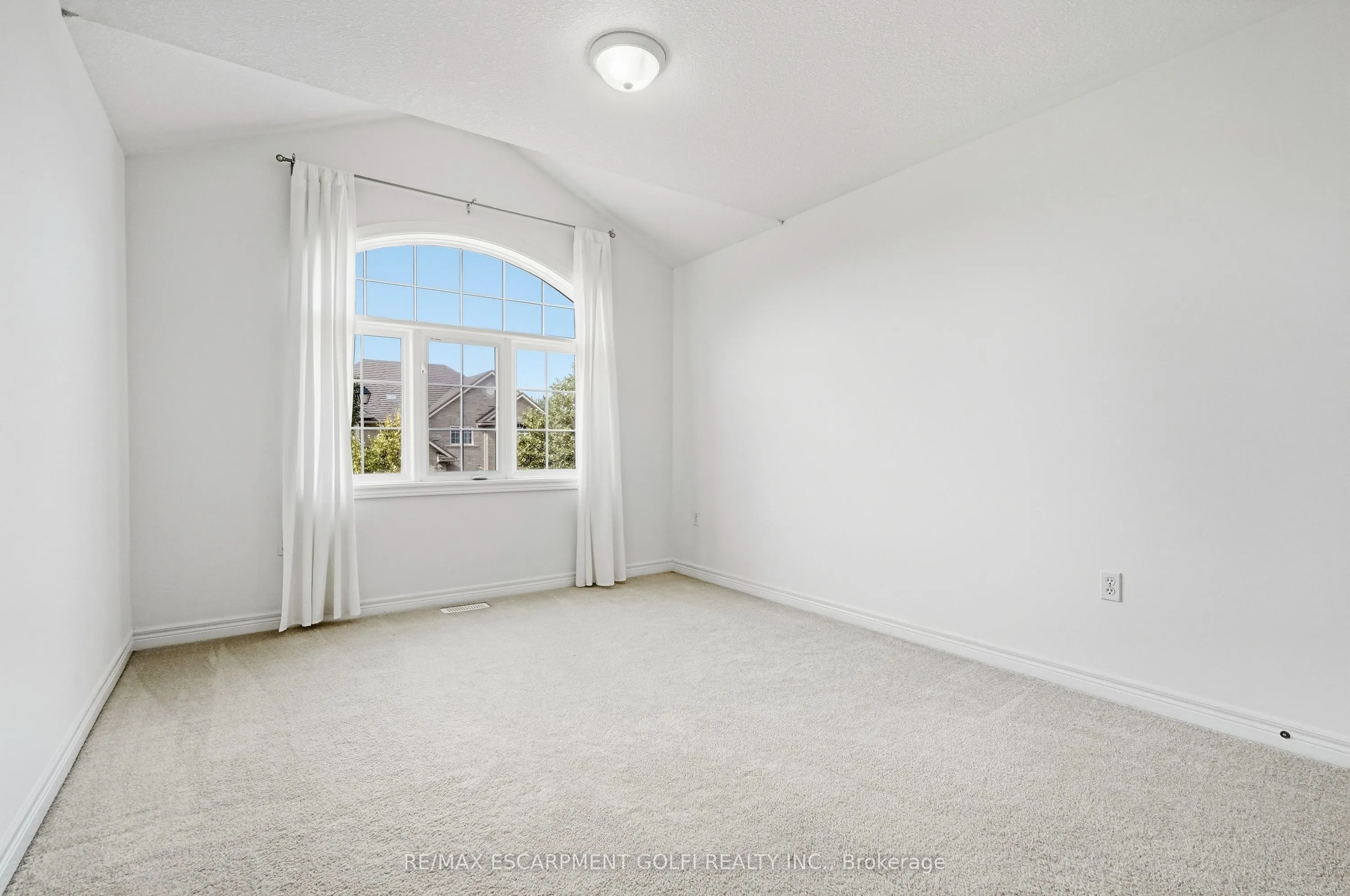 115 Bocelli Crescent