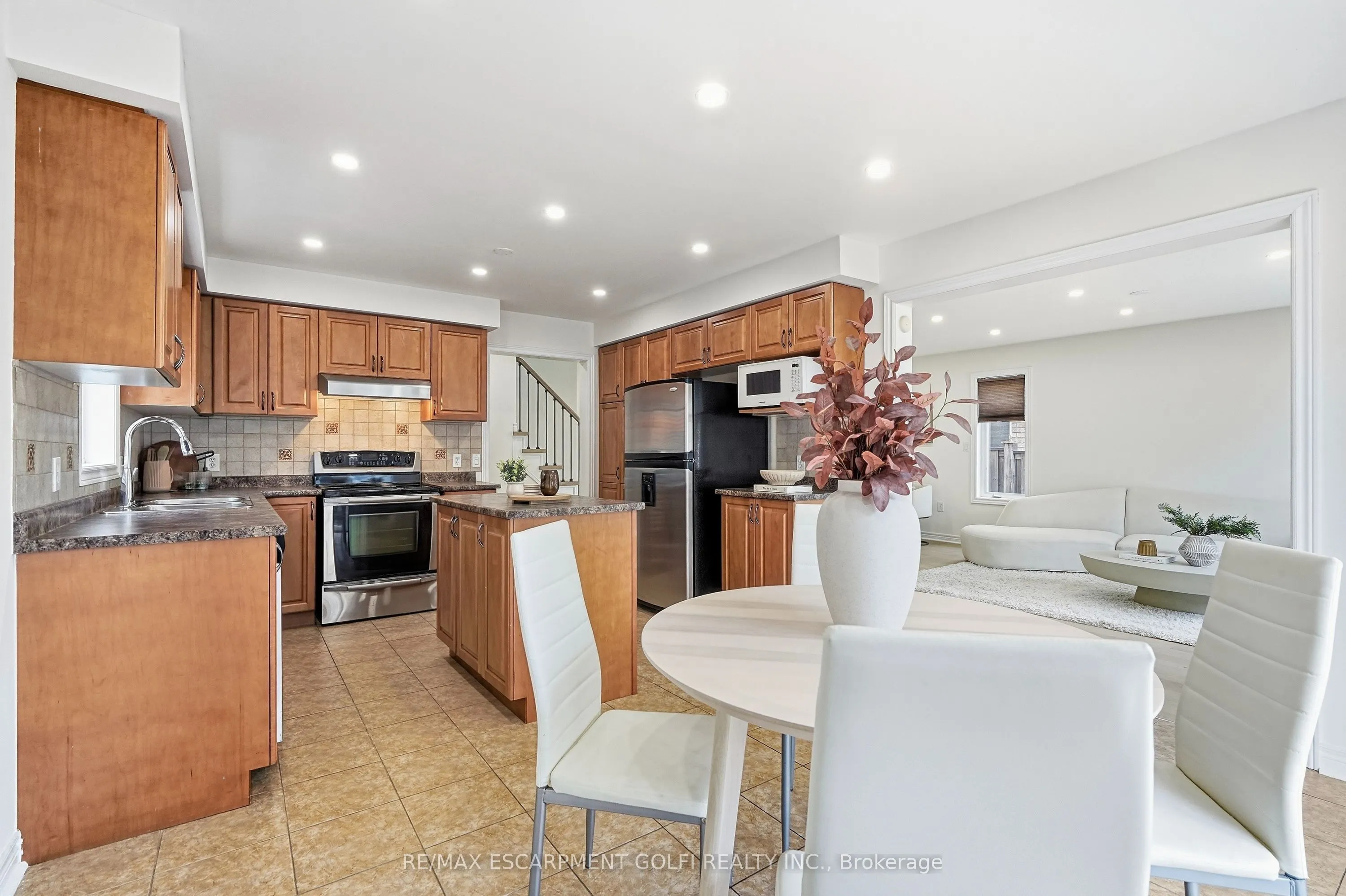115 Bocelli Crescent