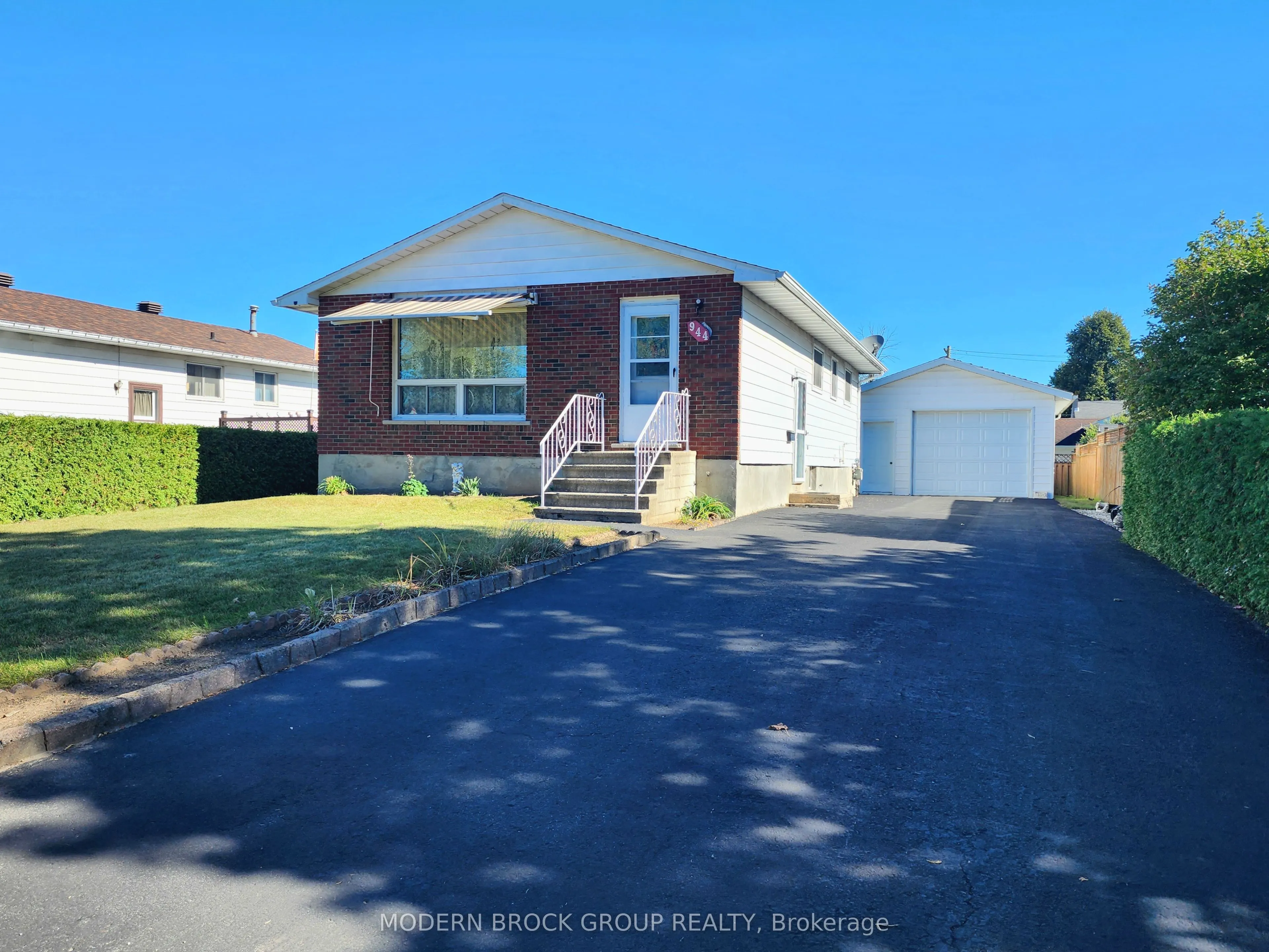 944 Mackenzie Road