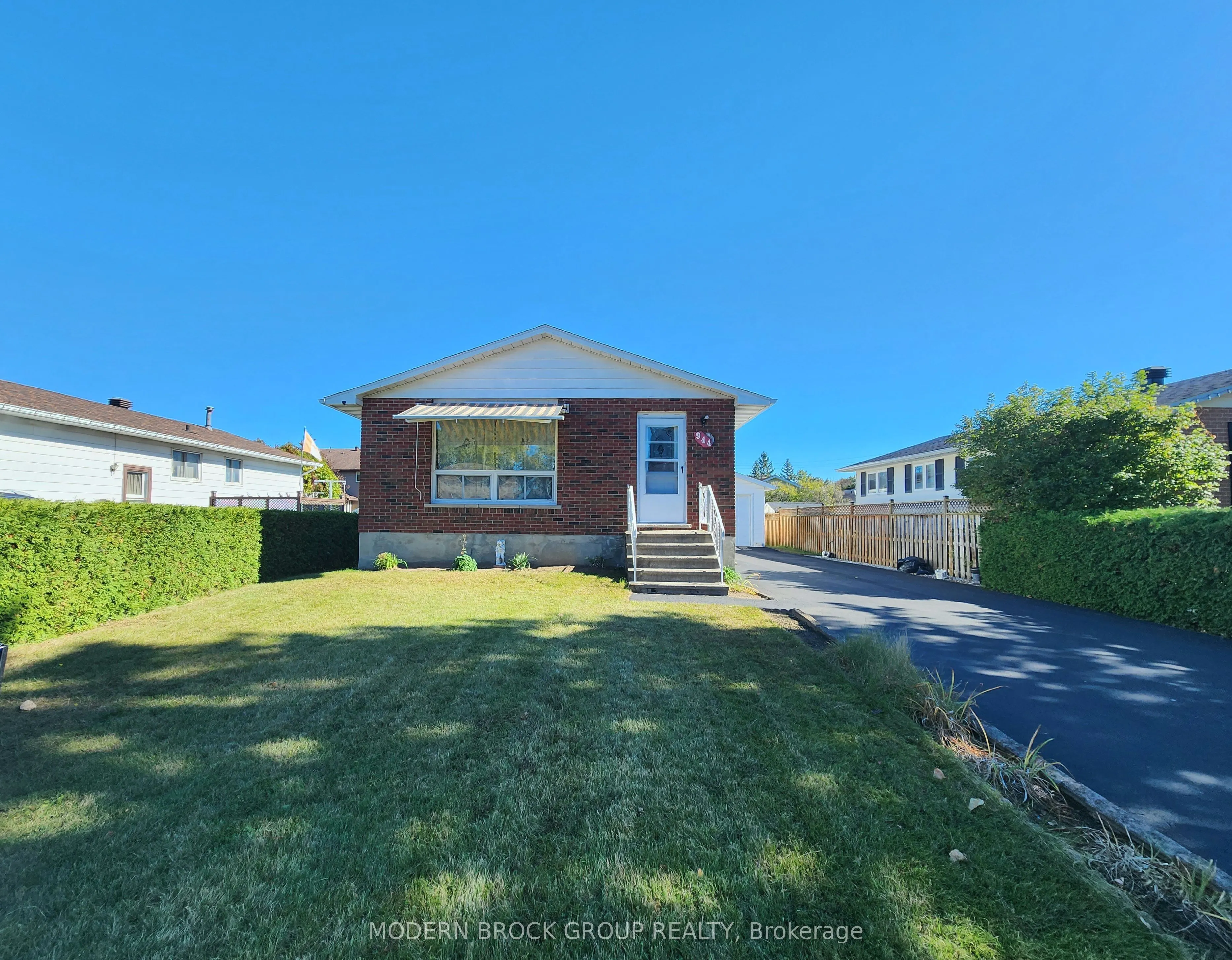 944 Mackenzie Road