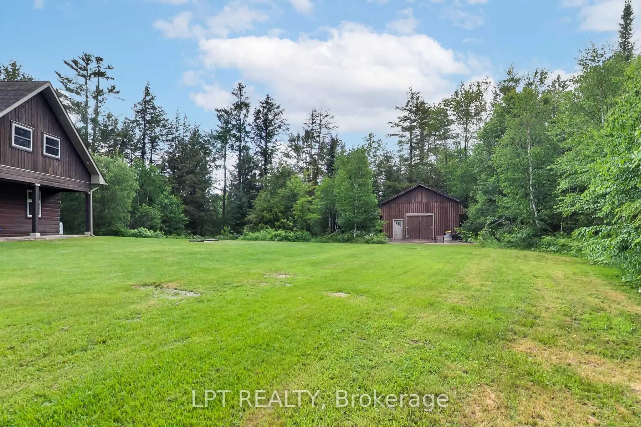 1039 Ben Lake Road E