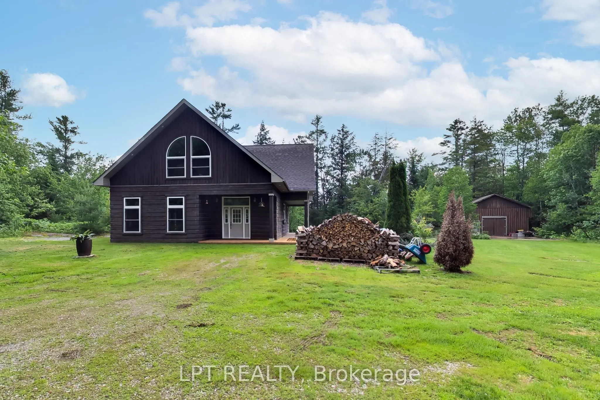1039 Ben Lake Road E