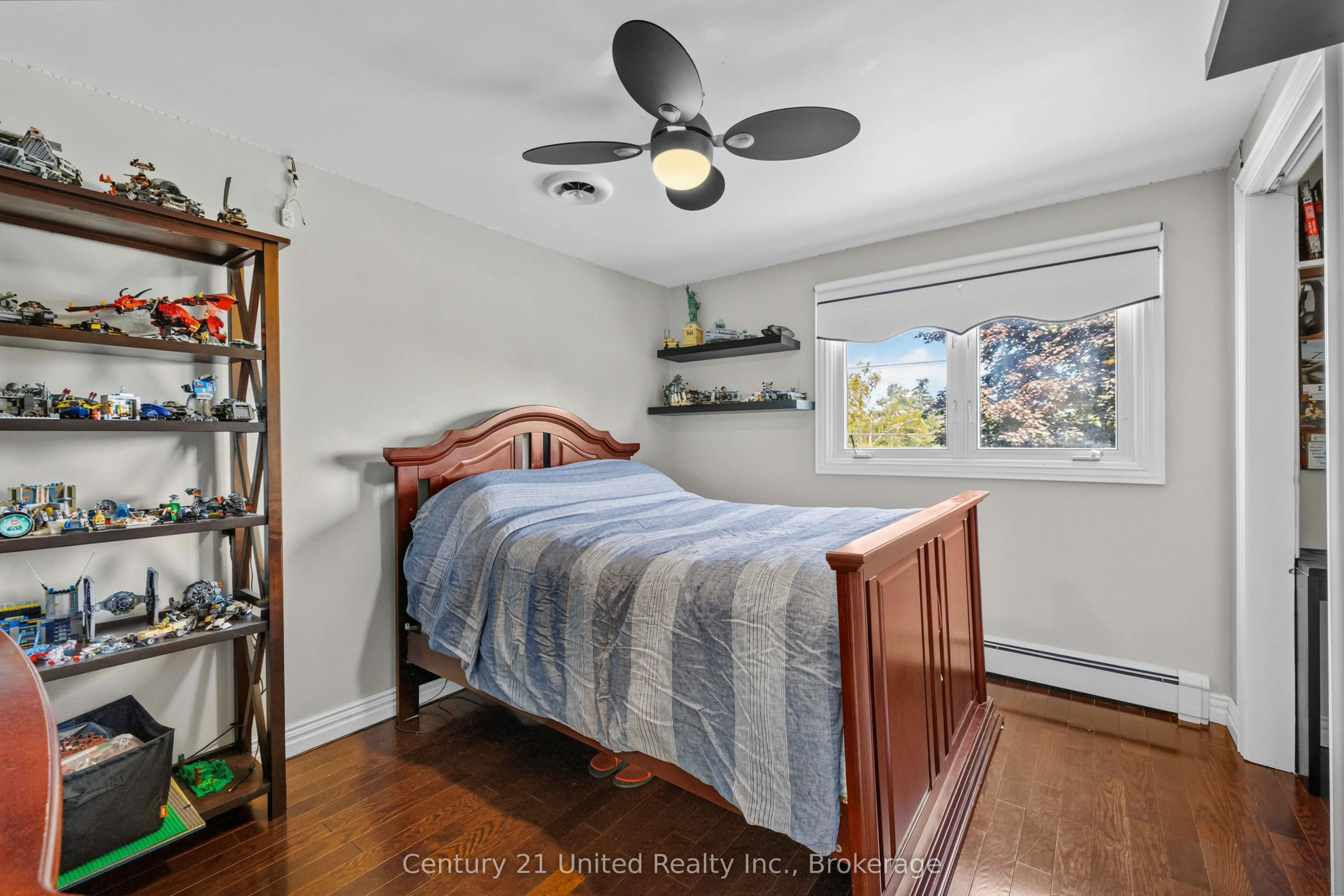 214 Hillview Drive