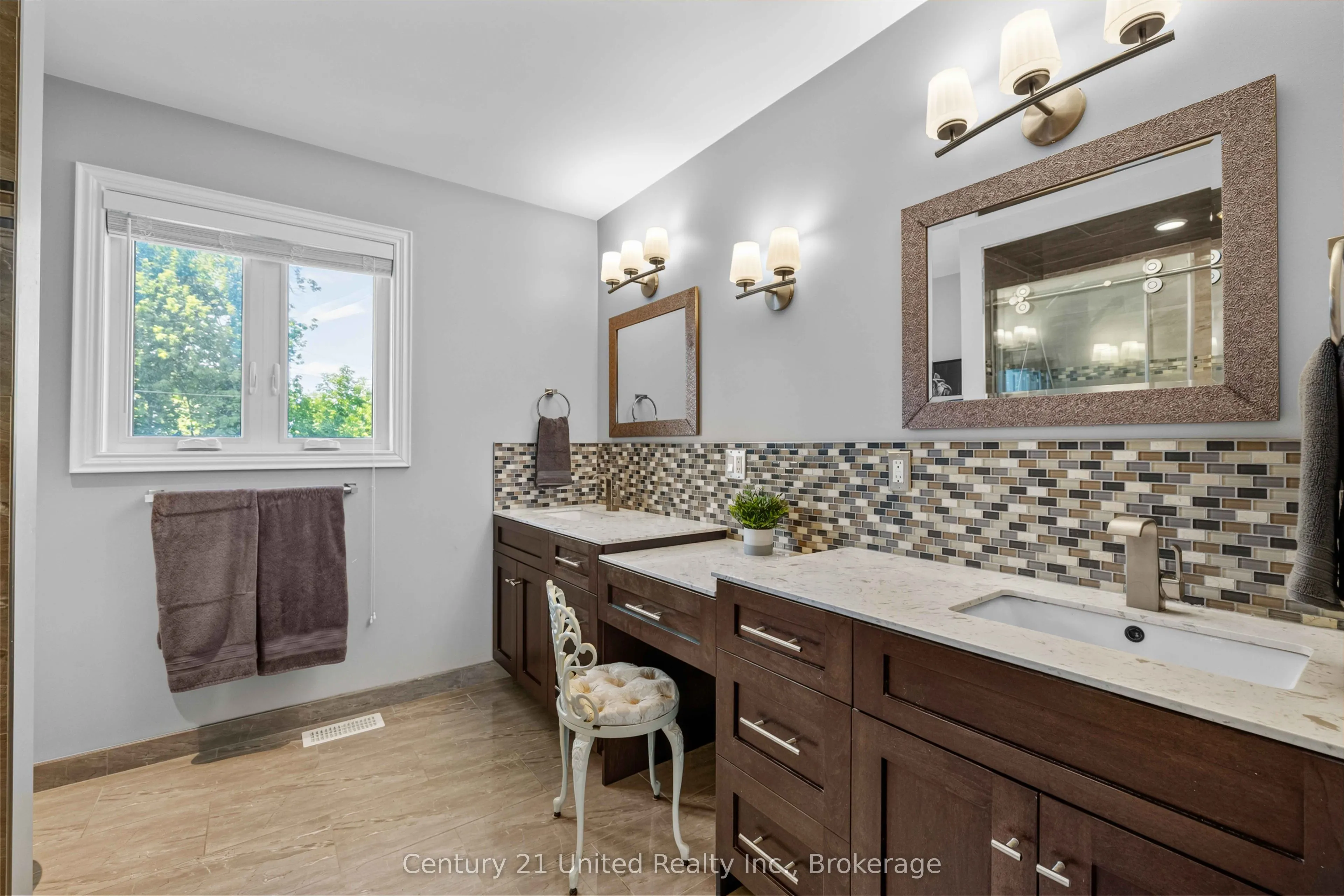 214 Hillview Drive