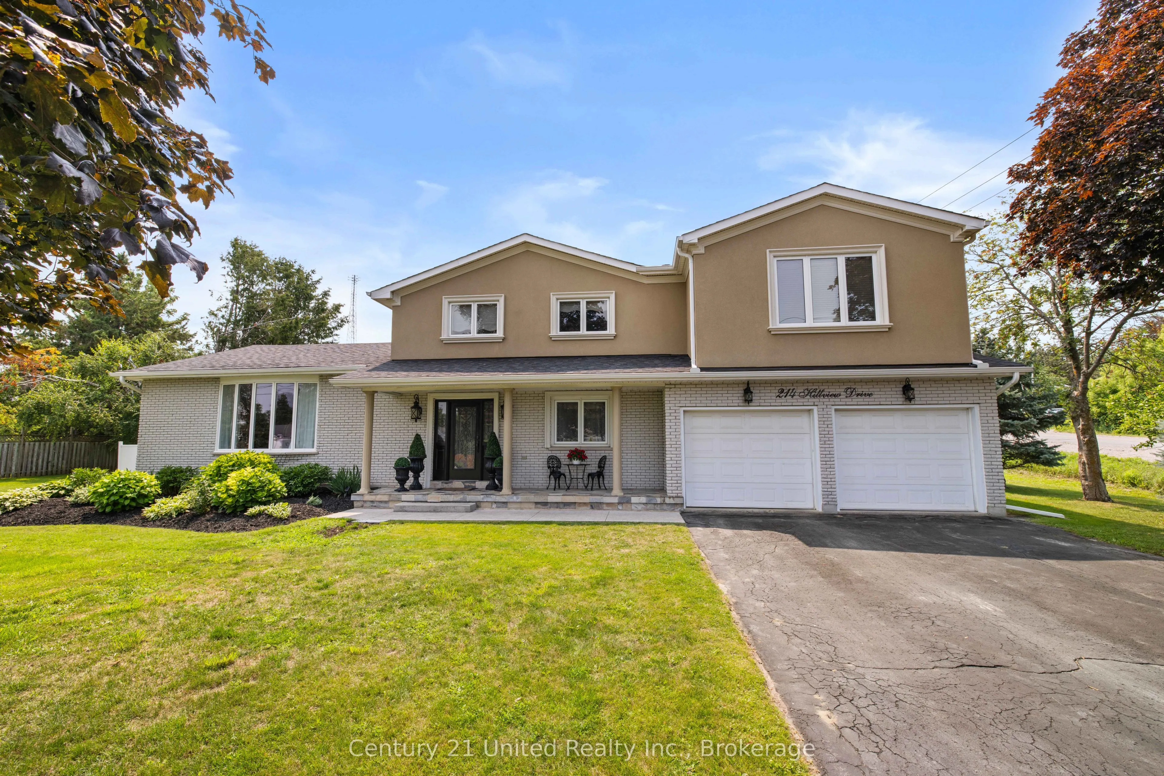 214 Hillview Drive
