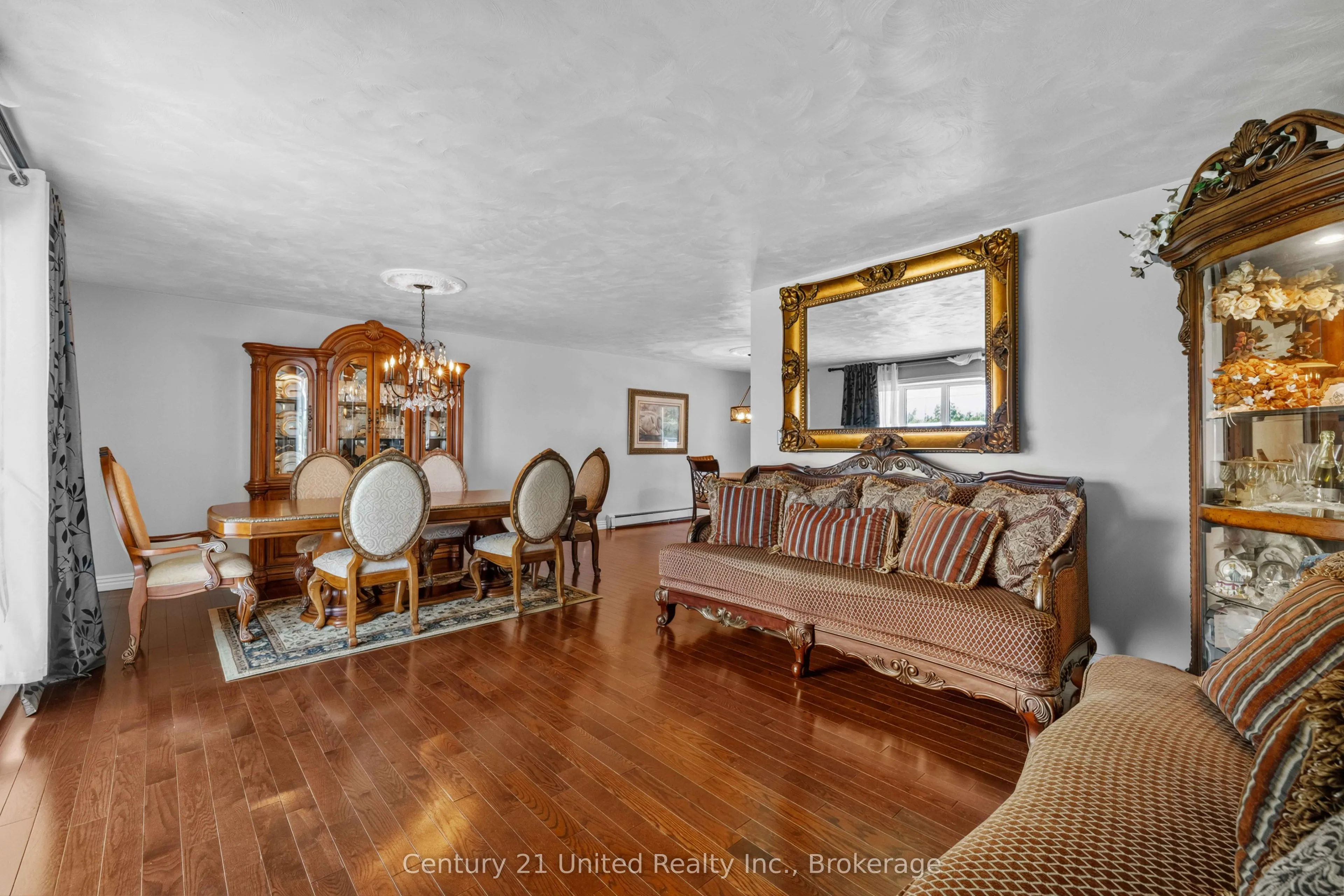 214 Hillview Drive