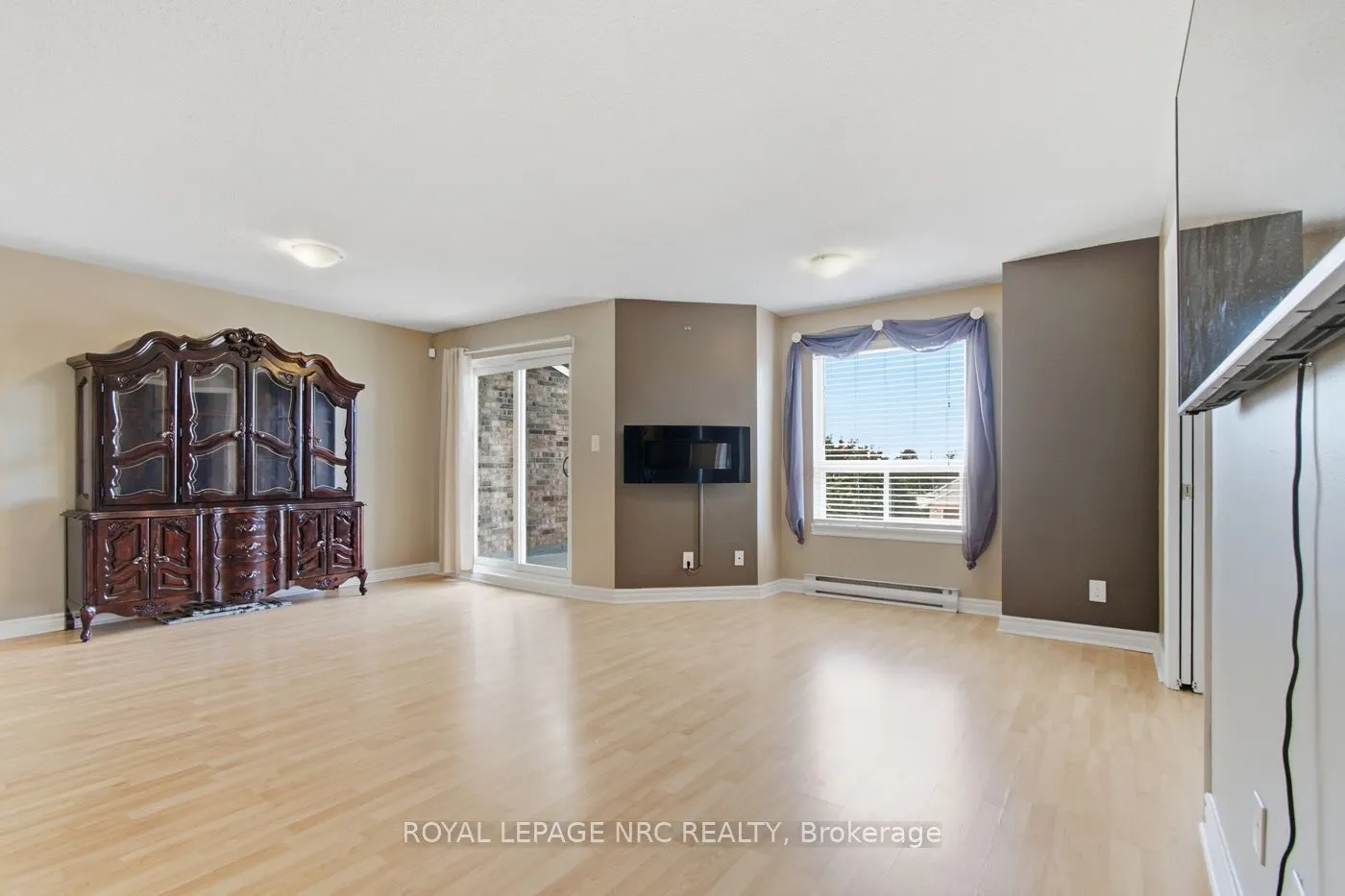 1061 Vansickle Road N #301