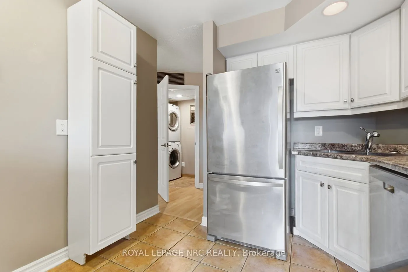 1061 Vansickle Road N #301