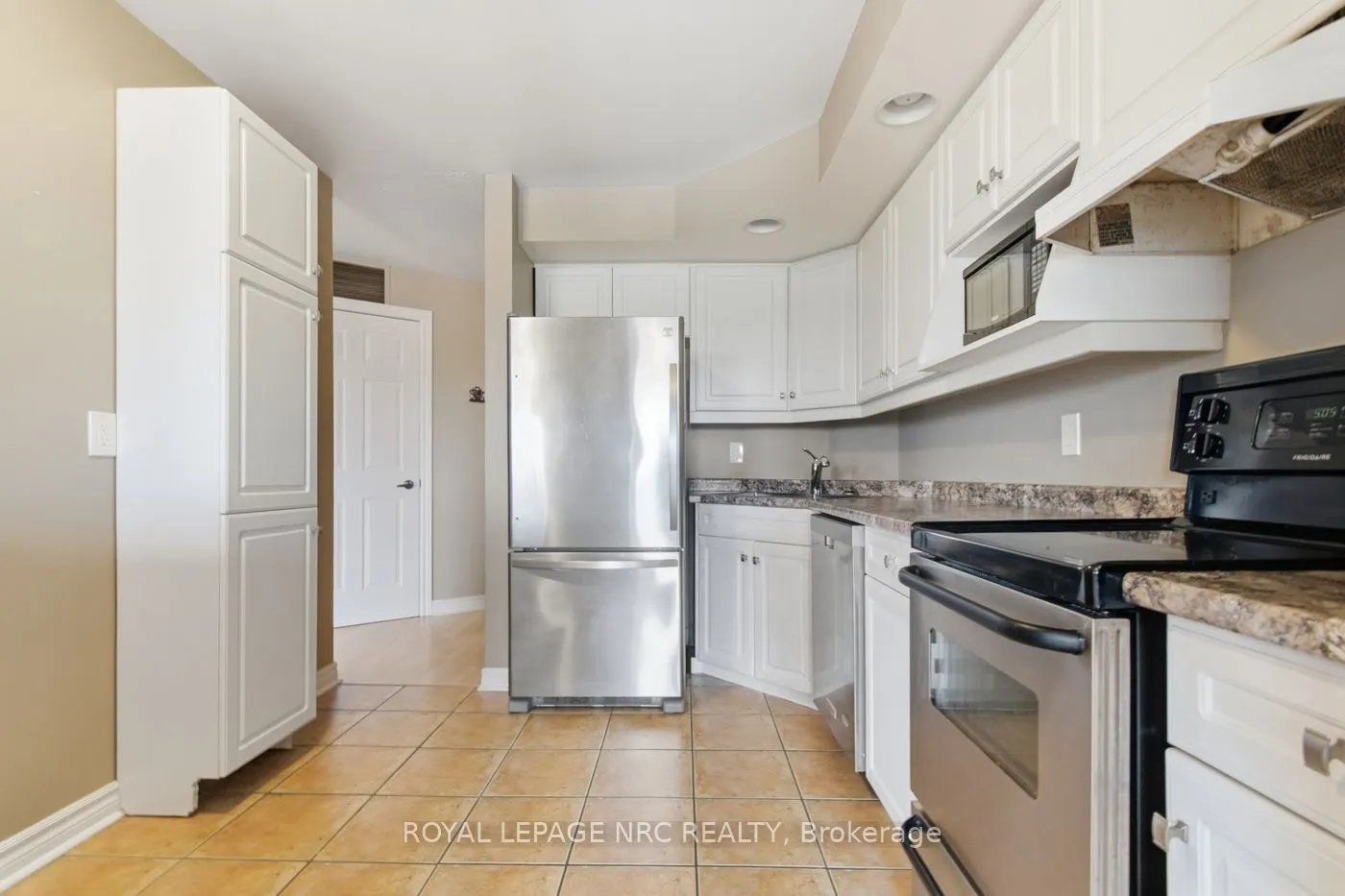 1061 Vansickle Road N #301