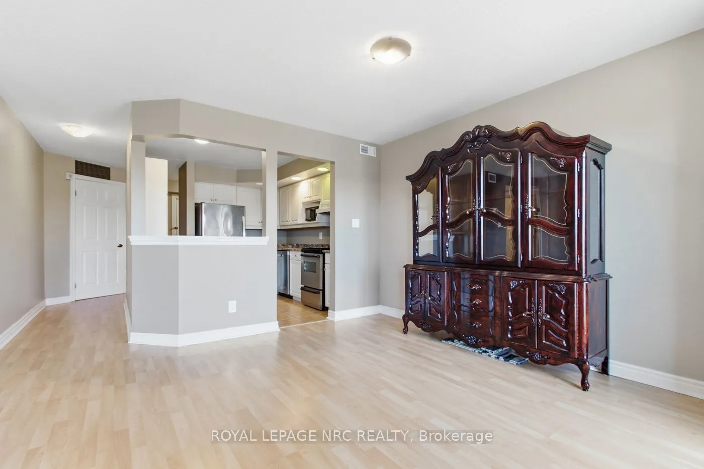 1061 Vansickle Road N #301