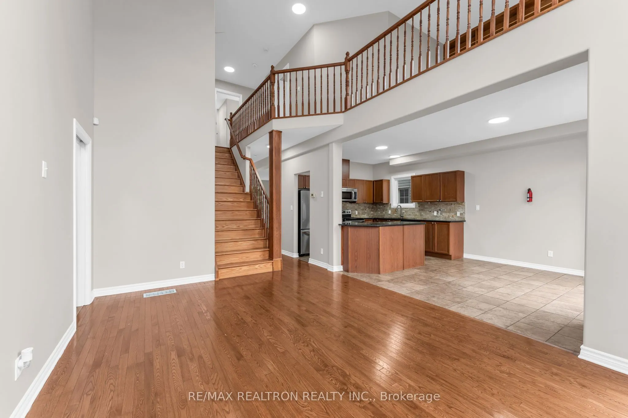 1422 Stoneridge Drive
