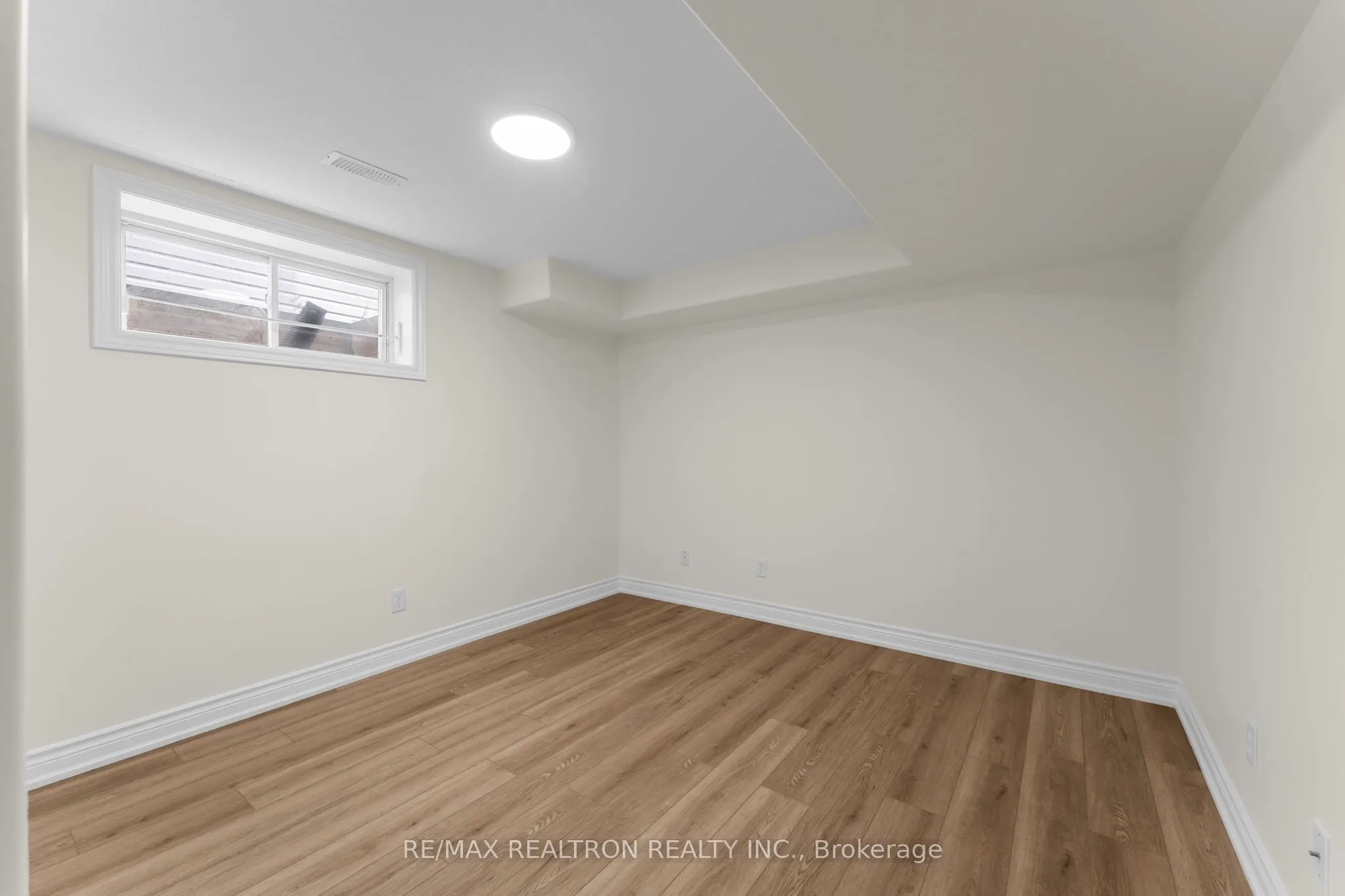 1422 Stoneridge Drive