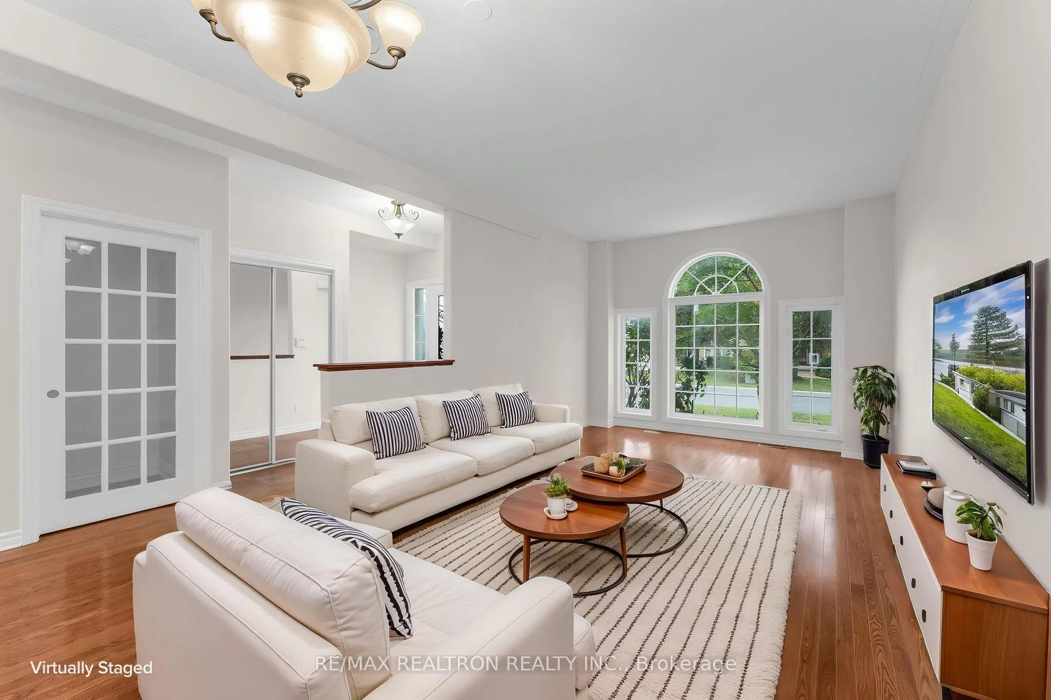 1422 Stoneridge Drive