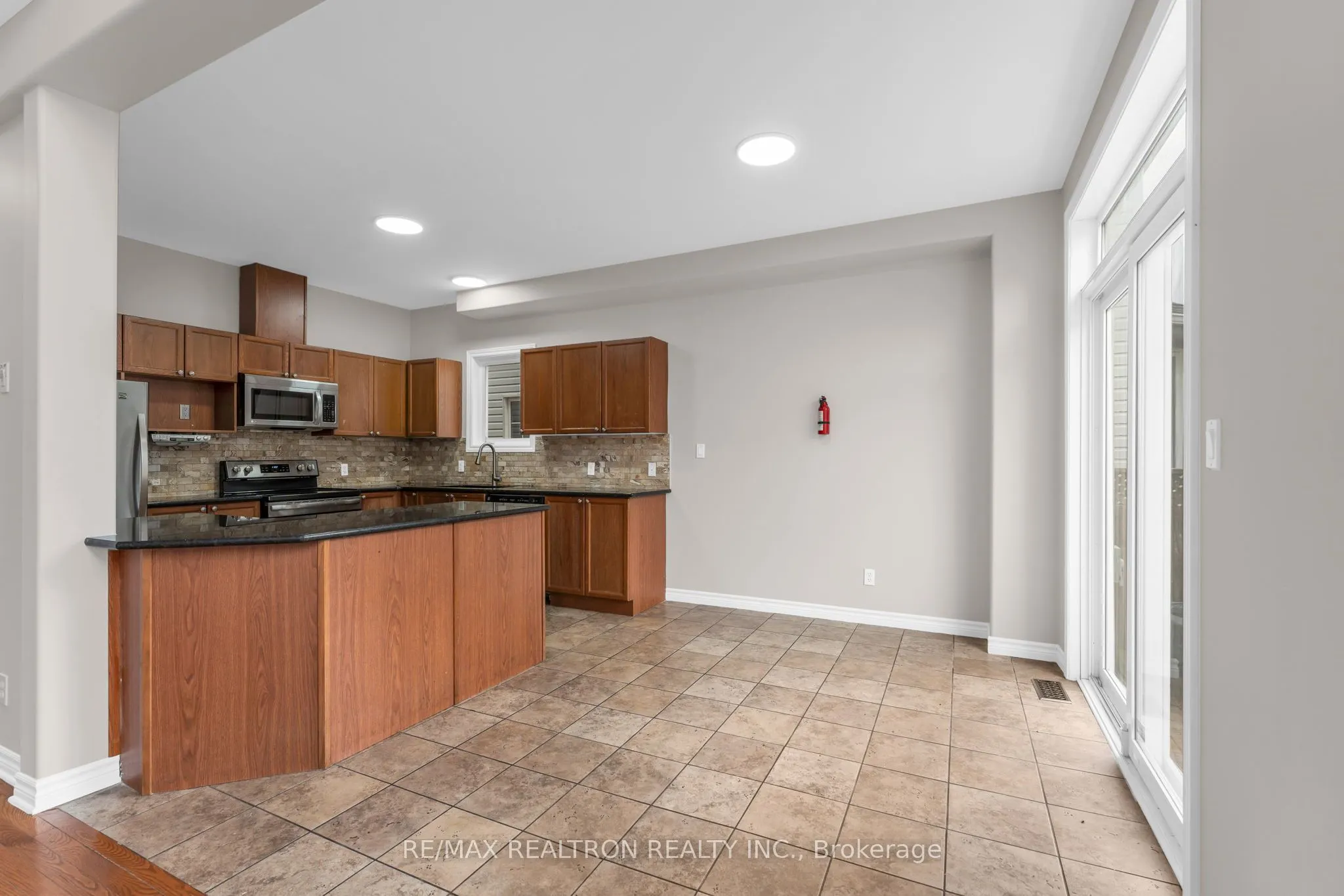 1422 Stoneridge Drive