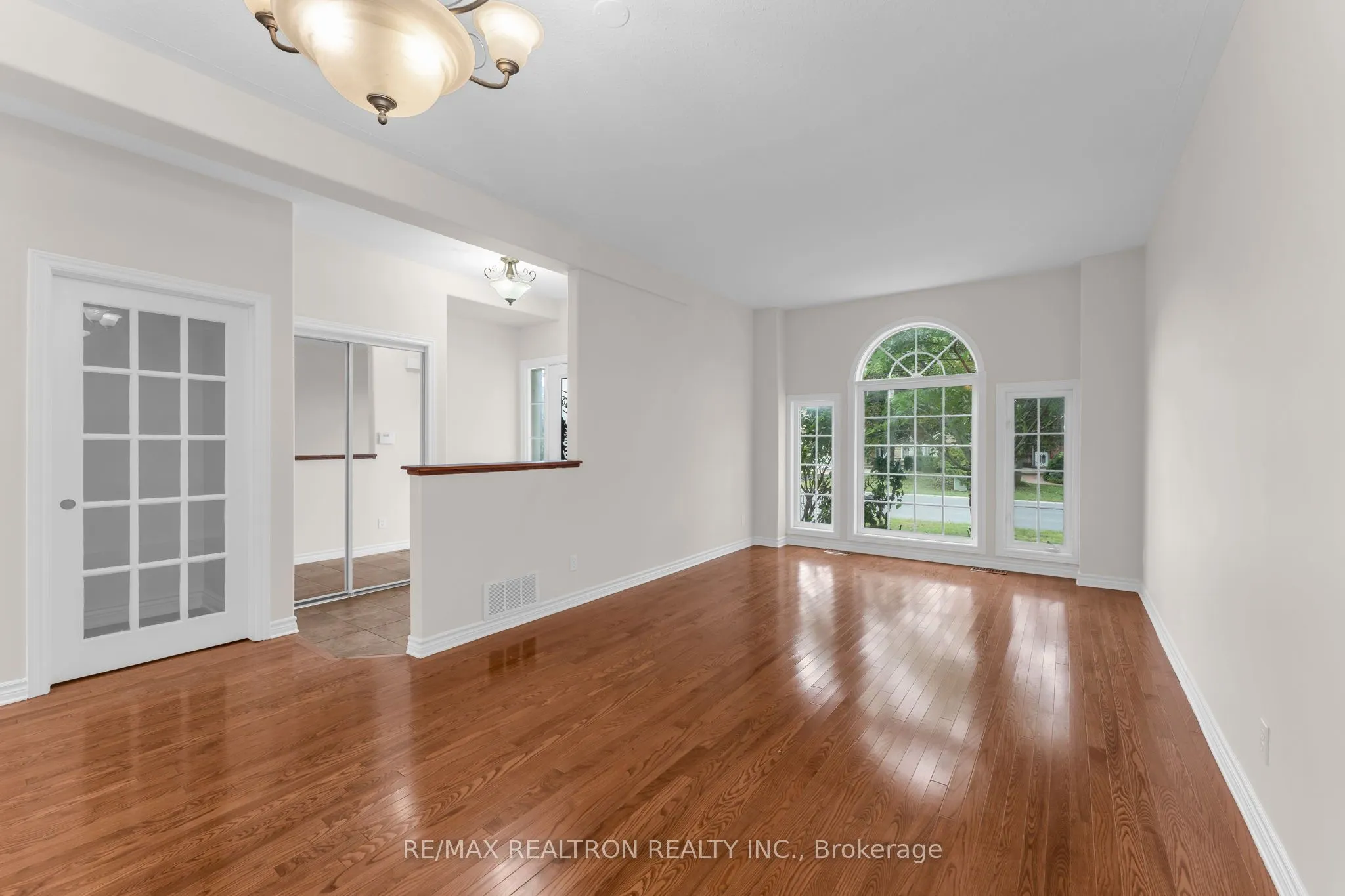 1422 Stoneridge Drive