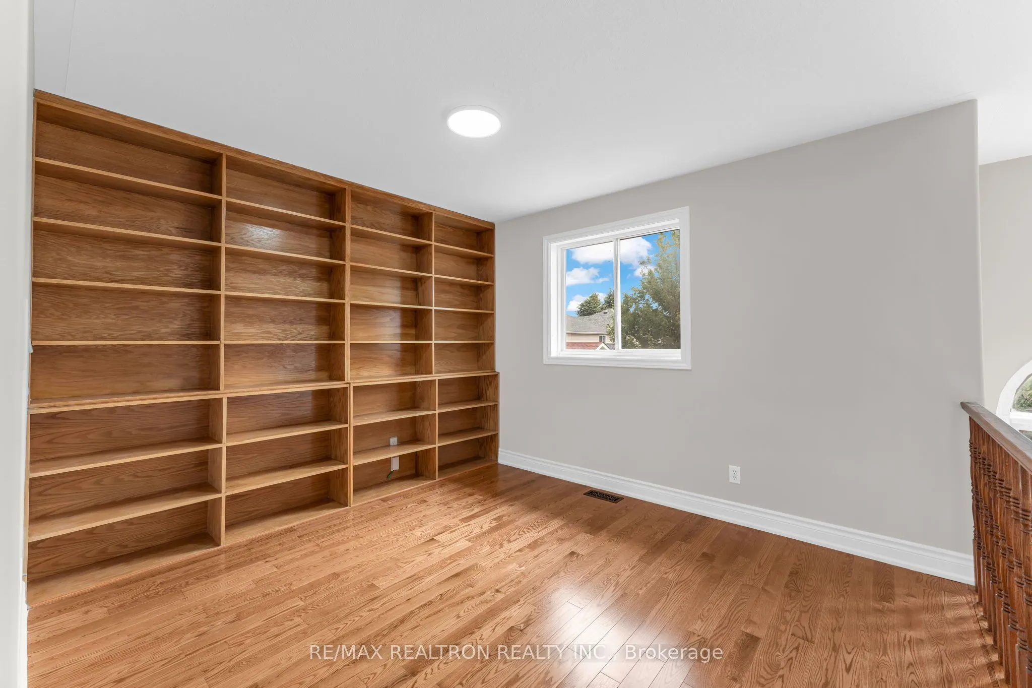 1422 Stoneridge Drive