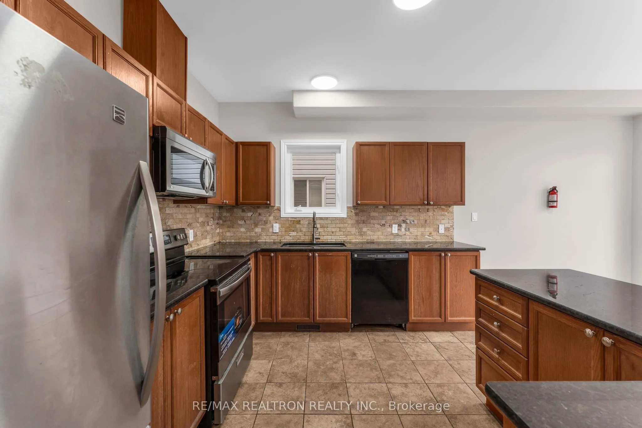 1422 Stoneridge Drive