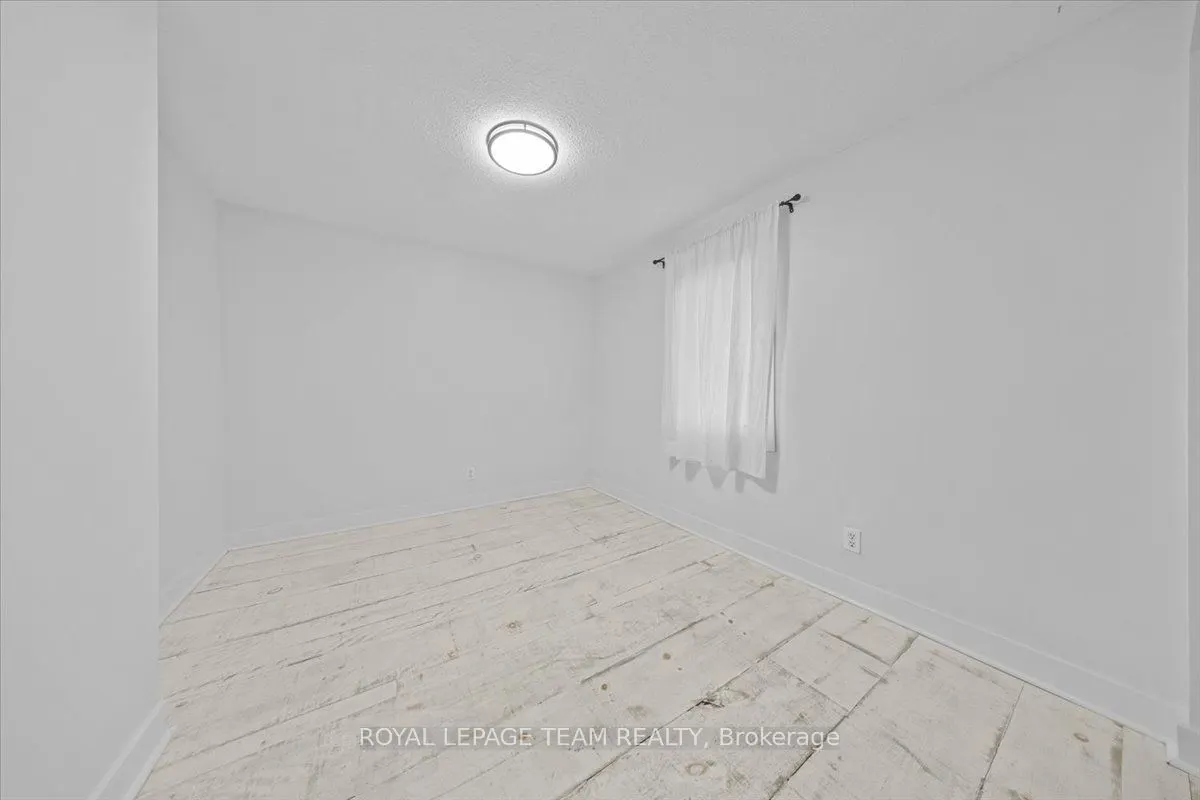 135 Upper Lorne Place