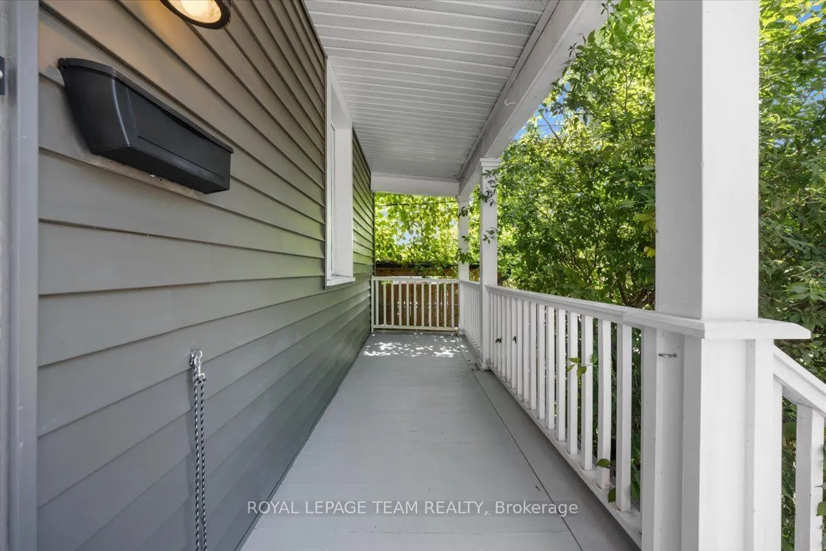 135 Upper Lorne Place