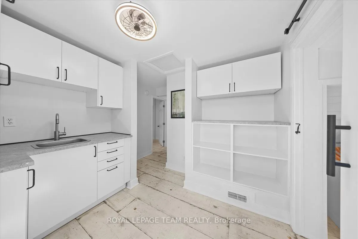 135 Upper Lorne Place