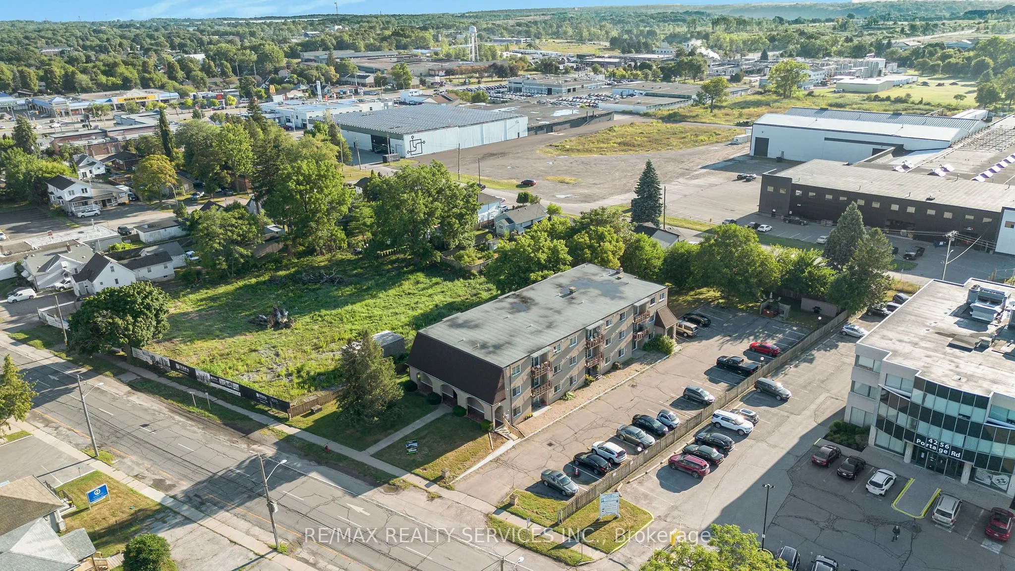 4218 Portage Road #206