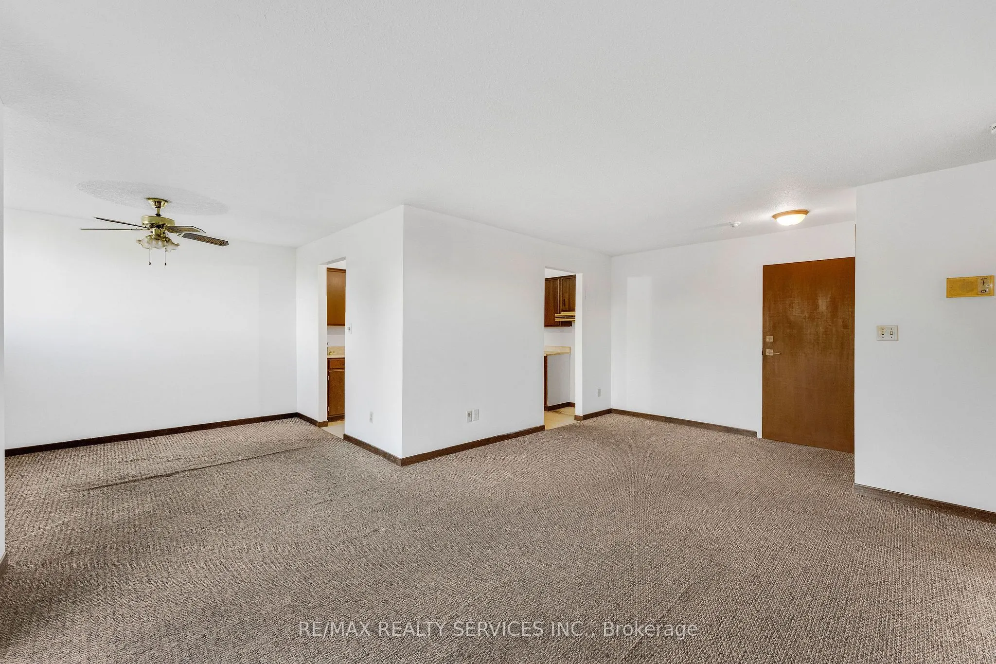 4218 Portage Road #206