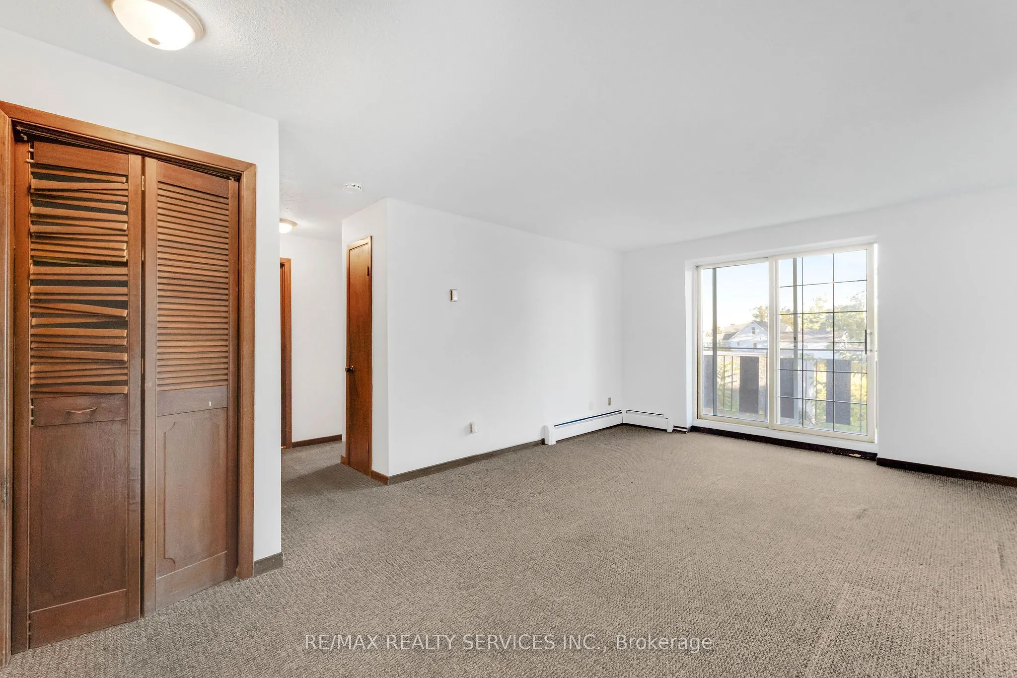 4218 Portage Road #206