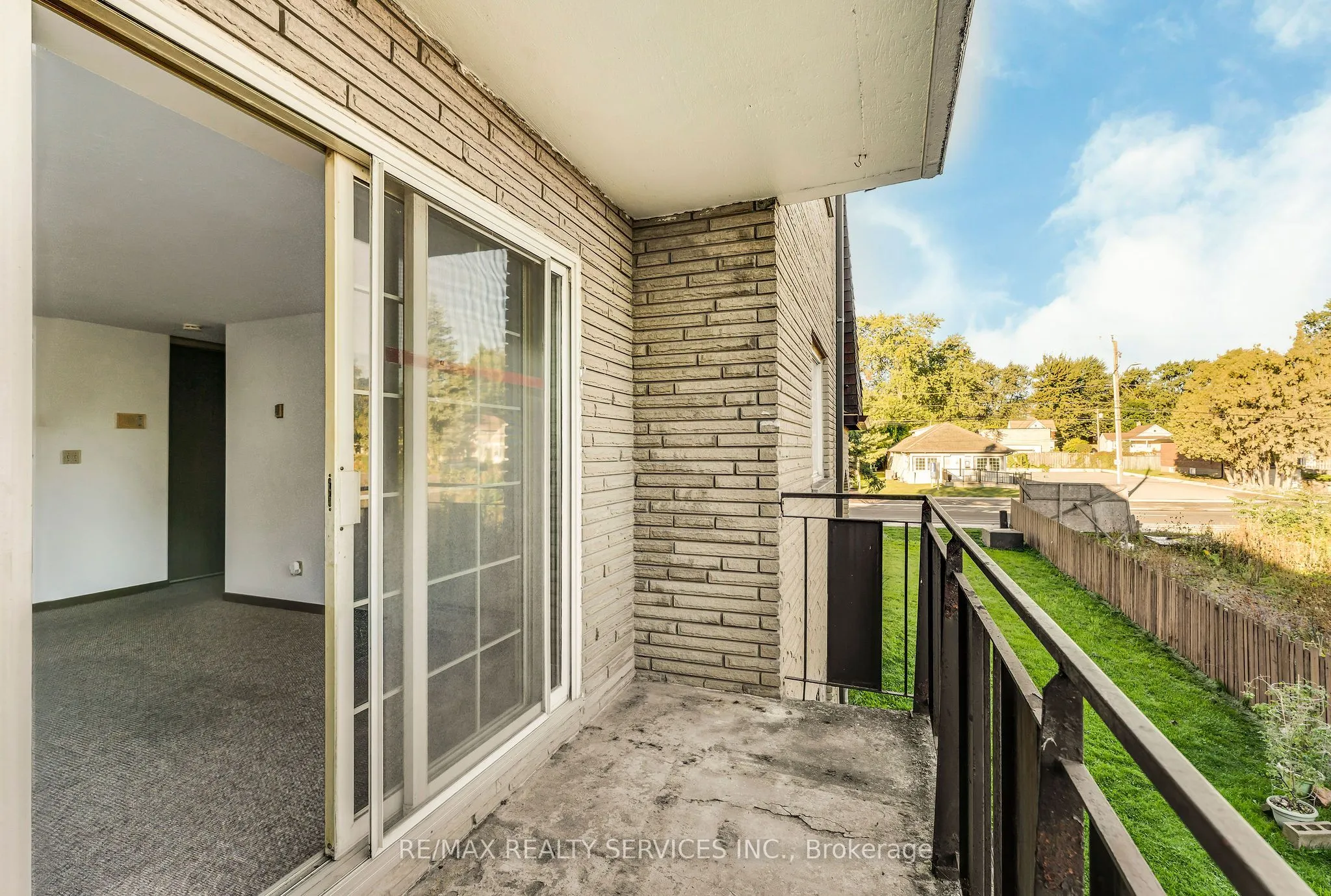 4218 Portage Road #206