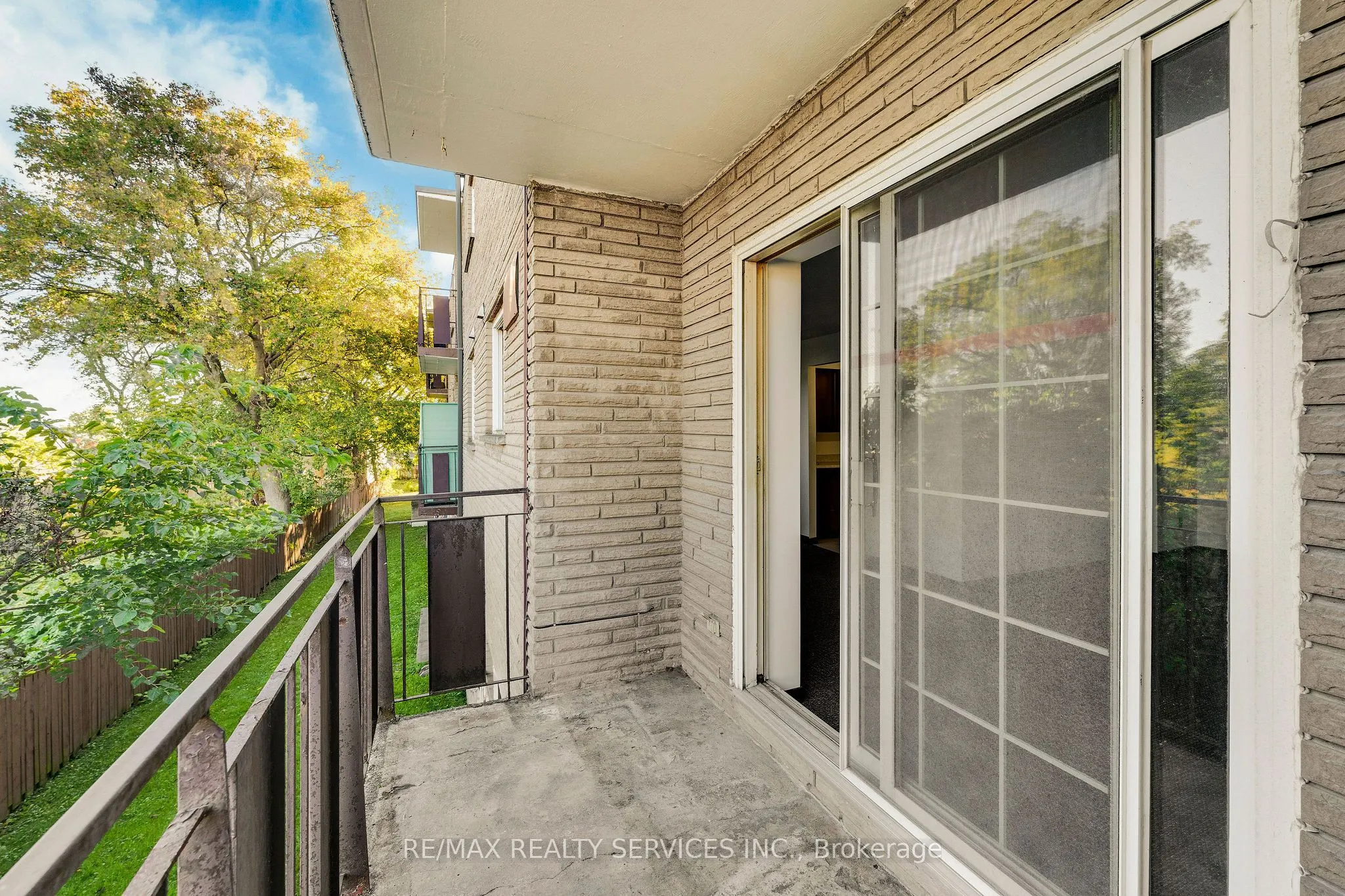 4218 Portage Road #206