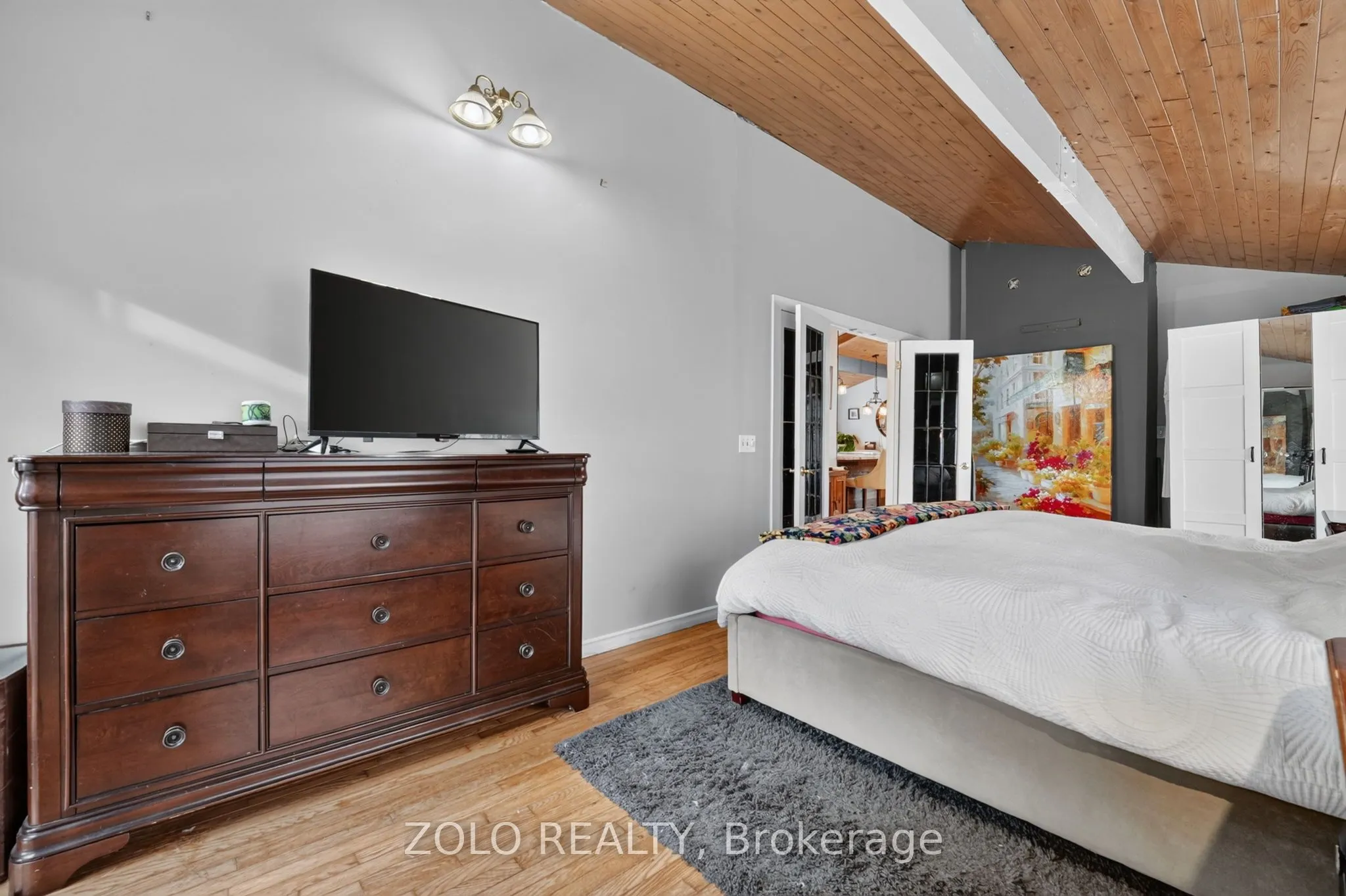 381 Beachview Avenue
