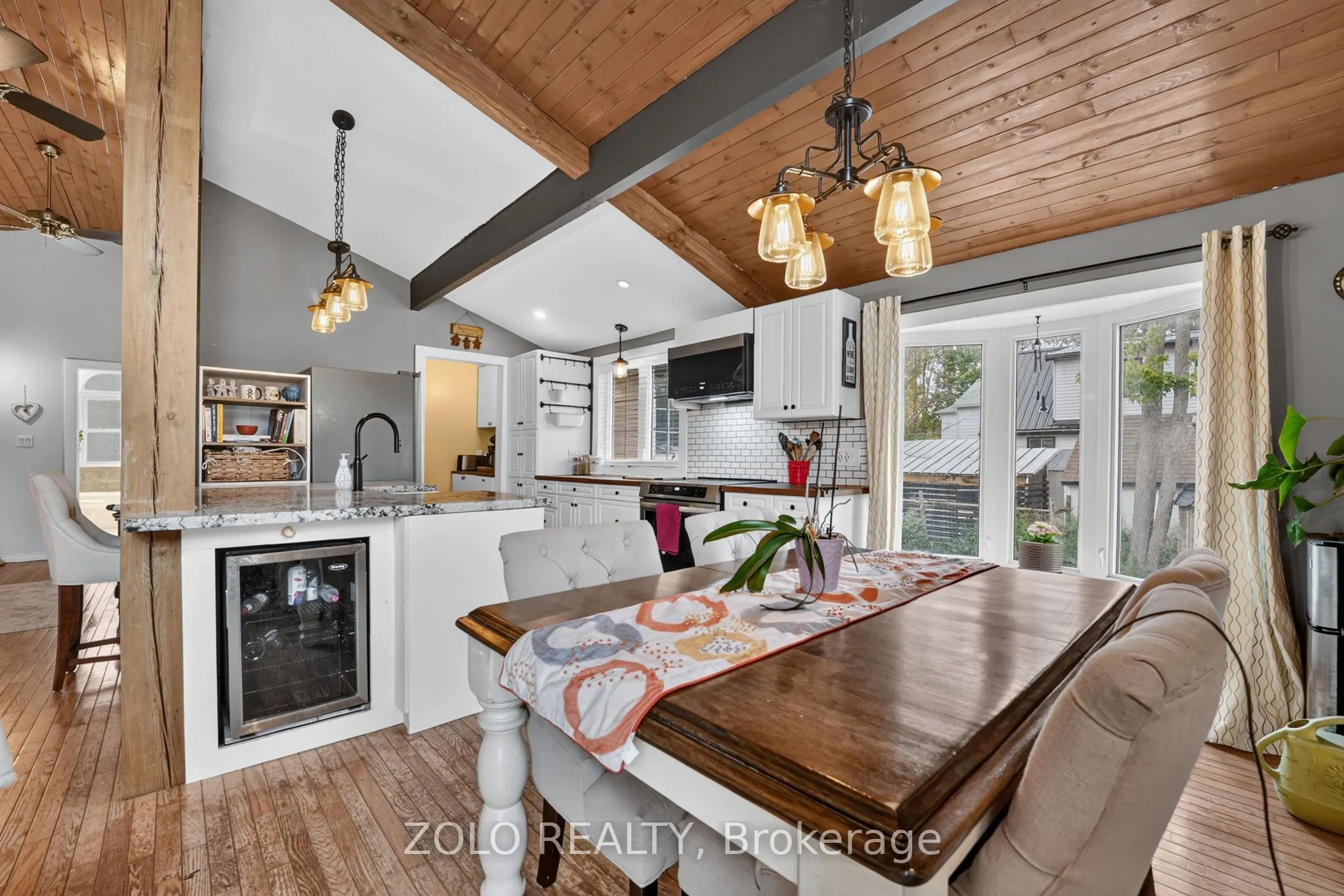 381 Beachview Avenue
