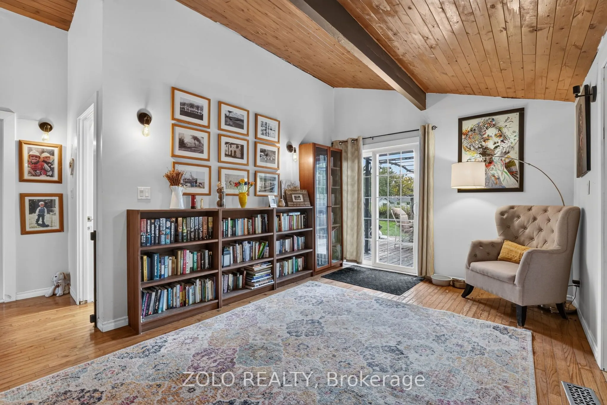 381 Beachview Avenue
