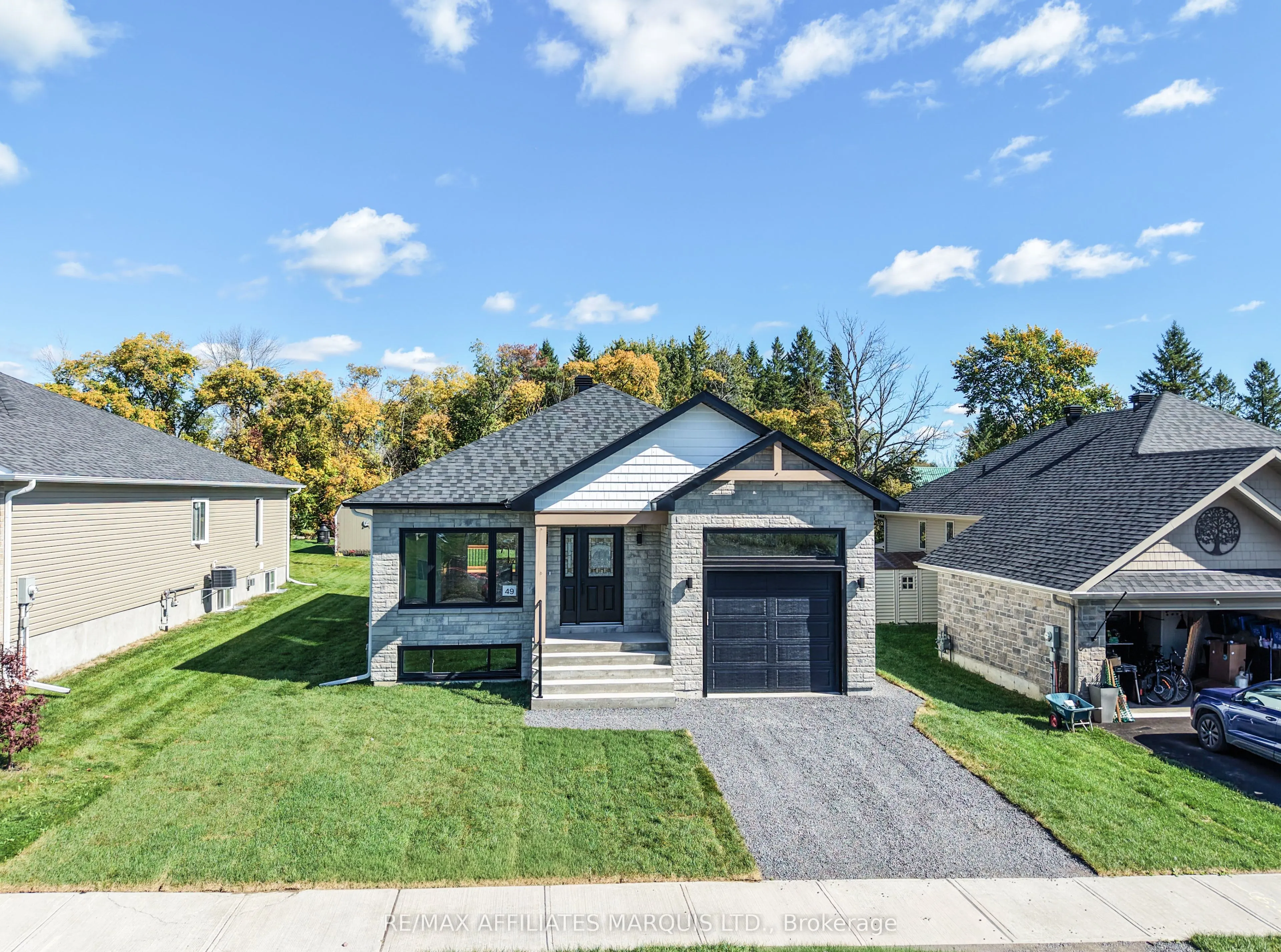 49 Clover Lane