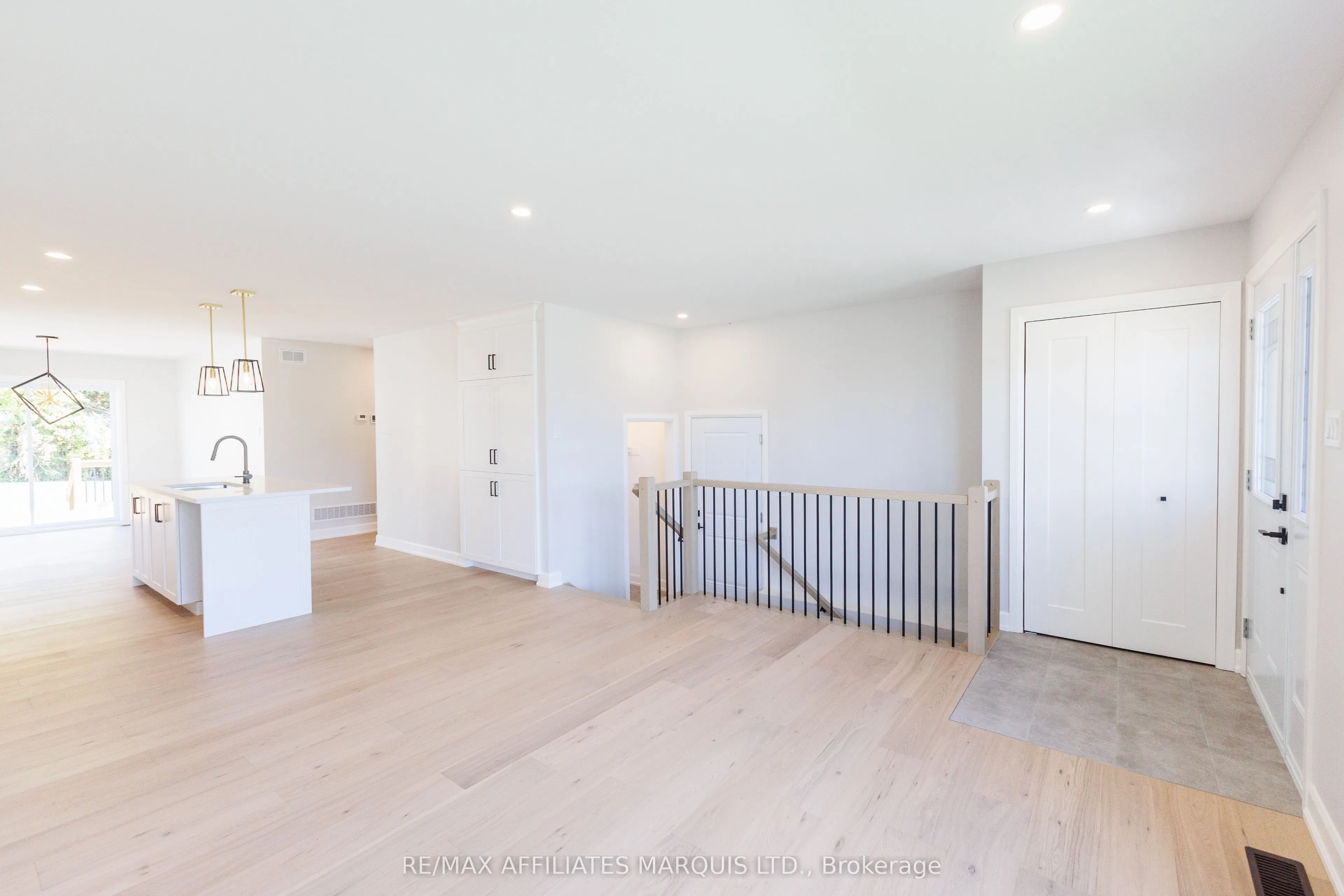 49 Clover Lane