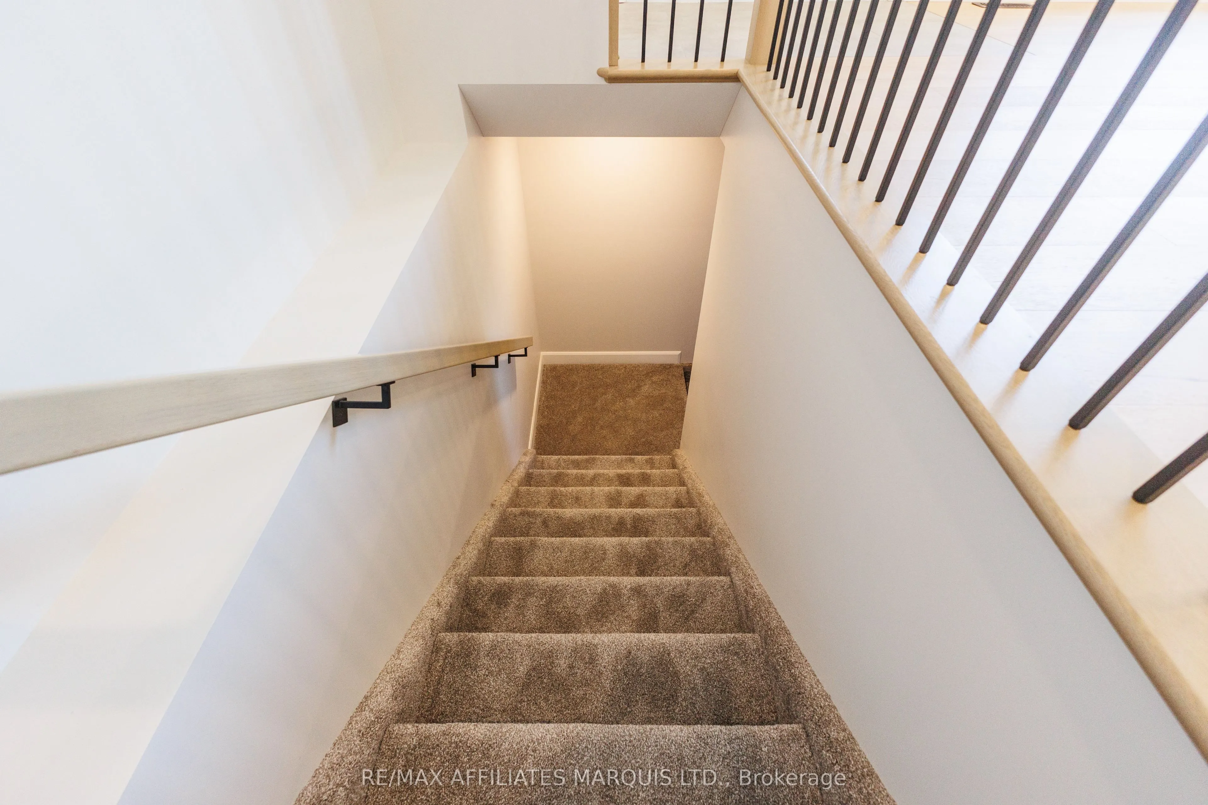 49 Clover Lane