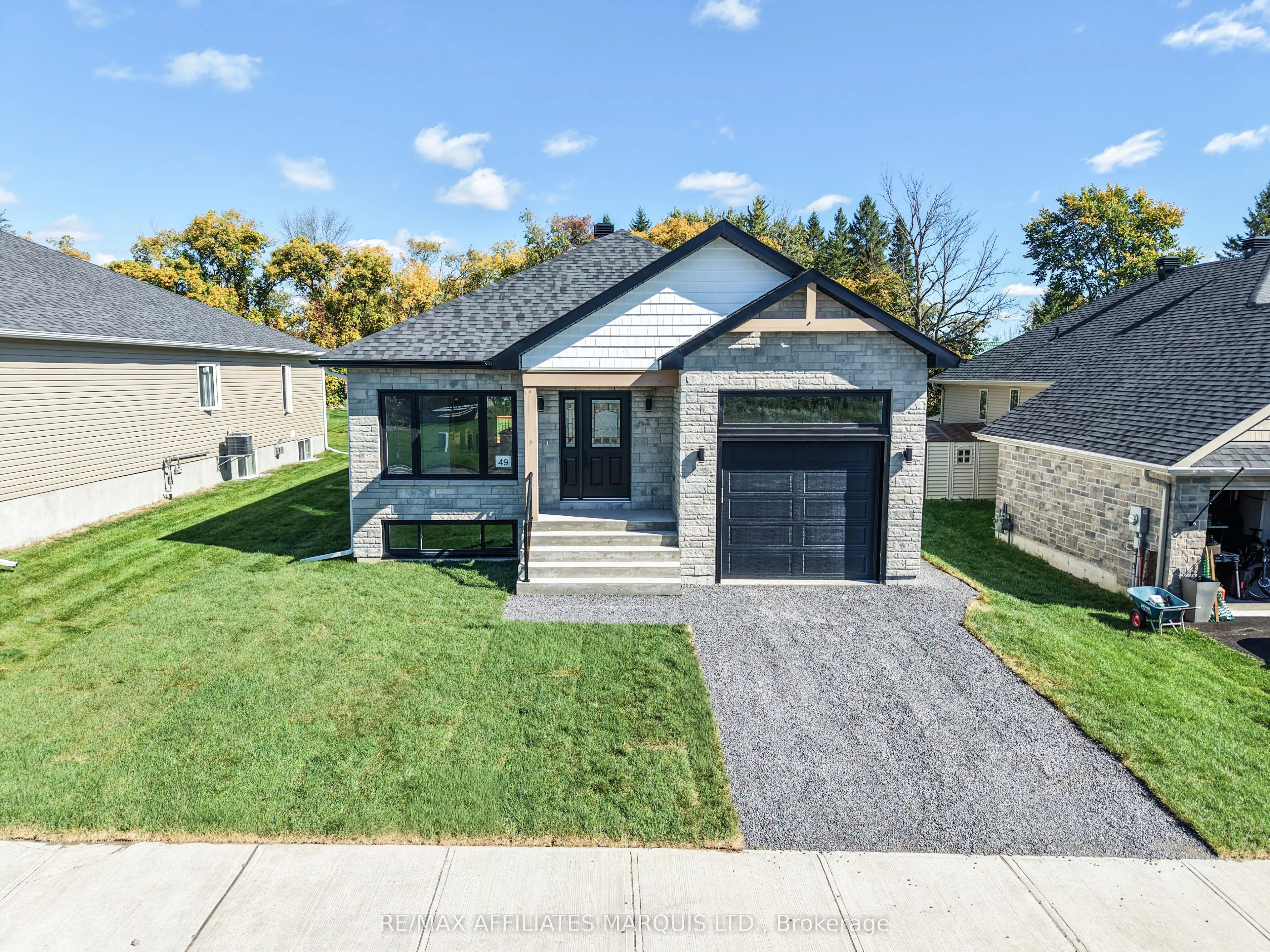 49 Clover Lane