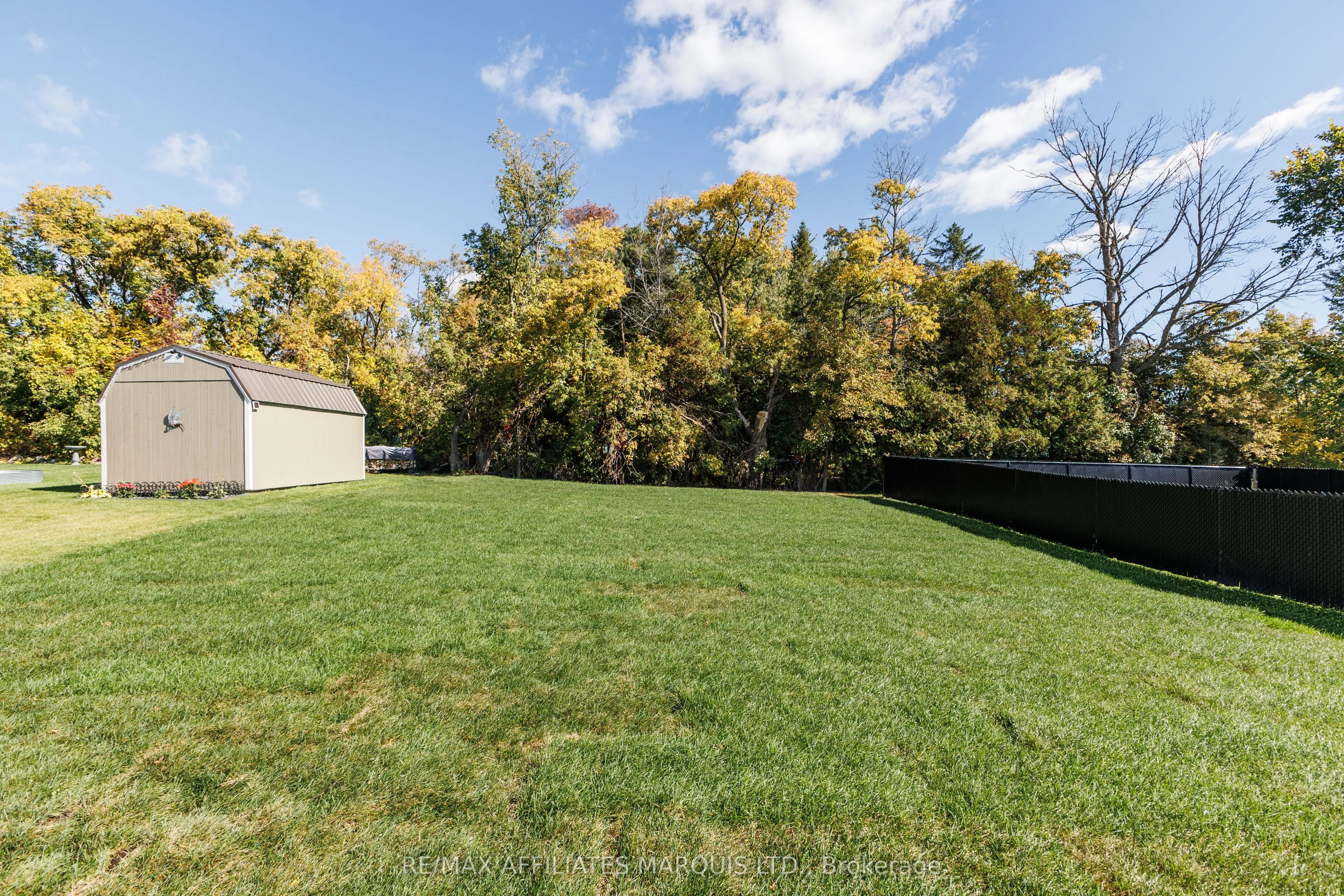 49 Clover Lane
