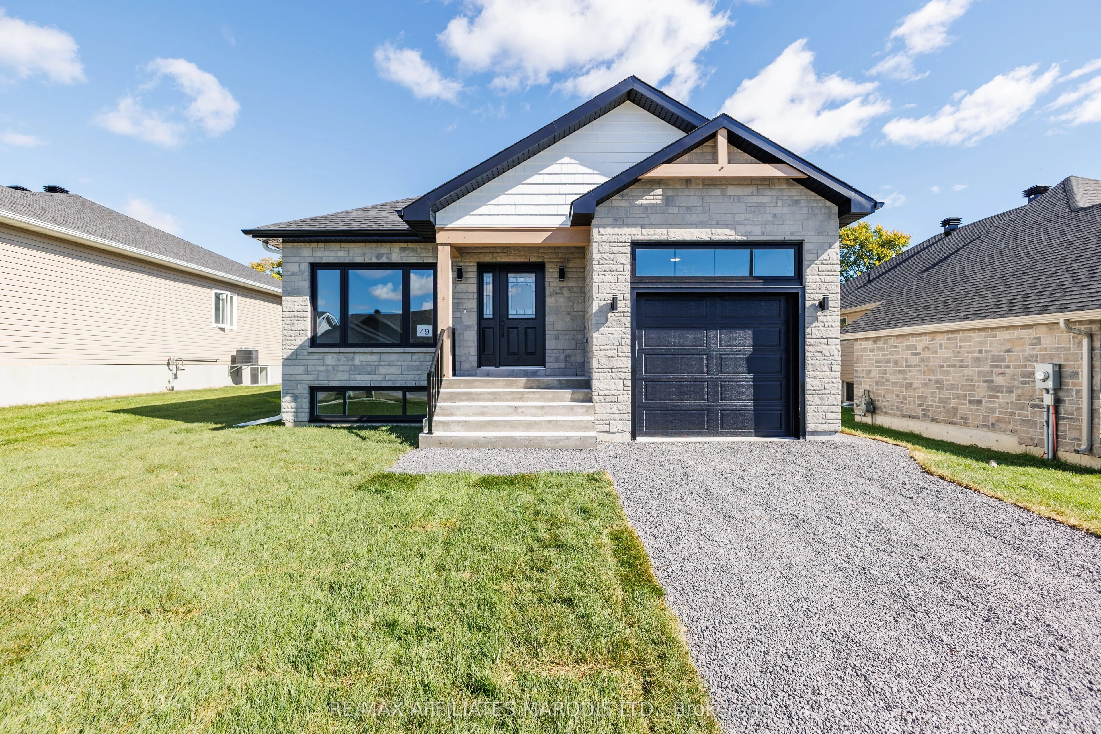 49 Clover Lane