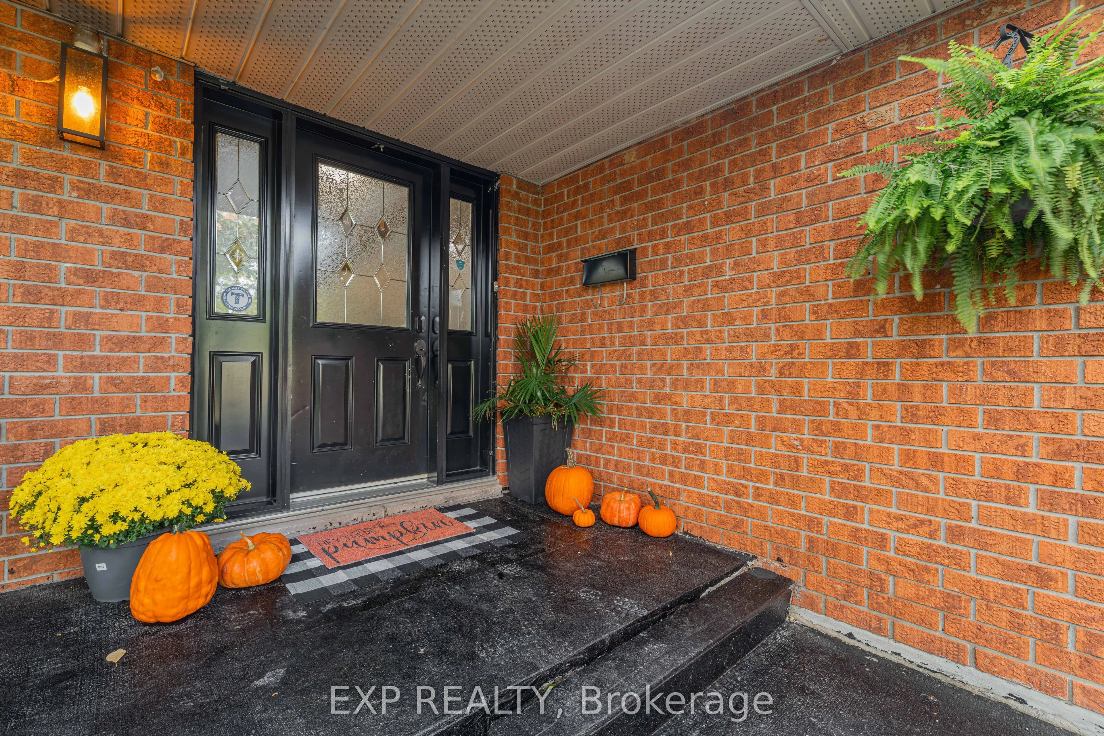 1950 Mapleridge Drive