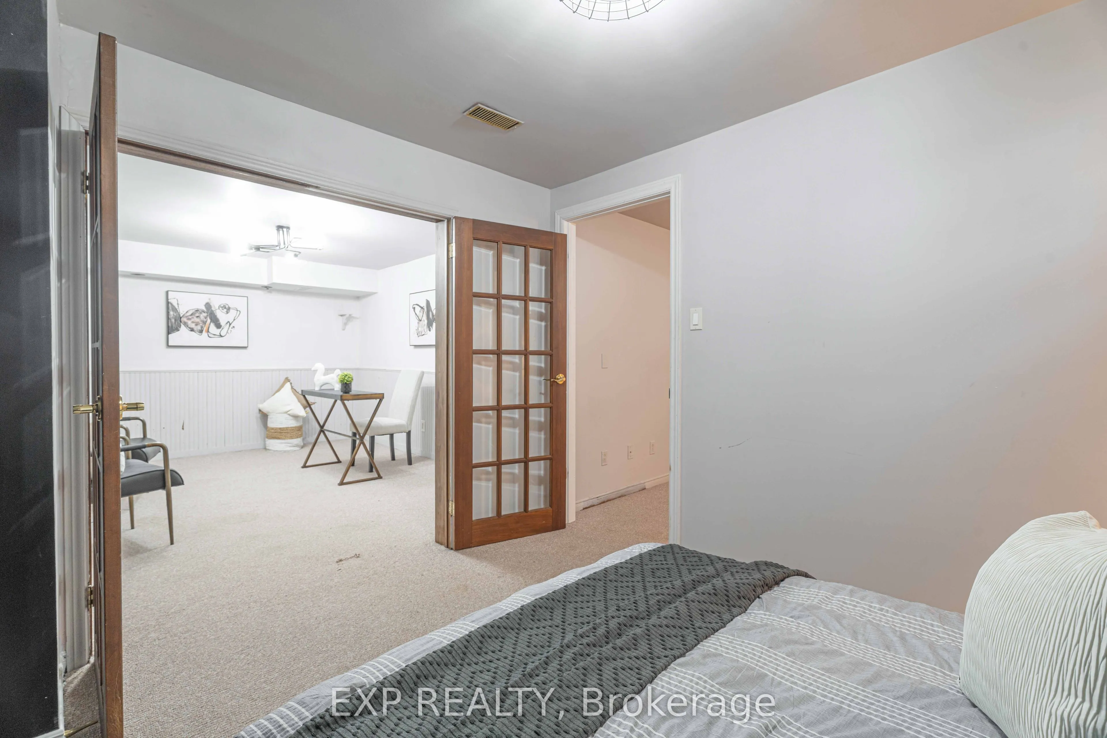 1950 Mapleridge Drive