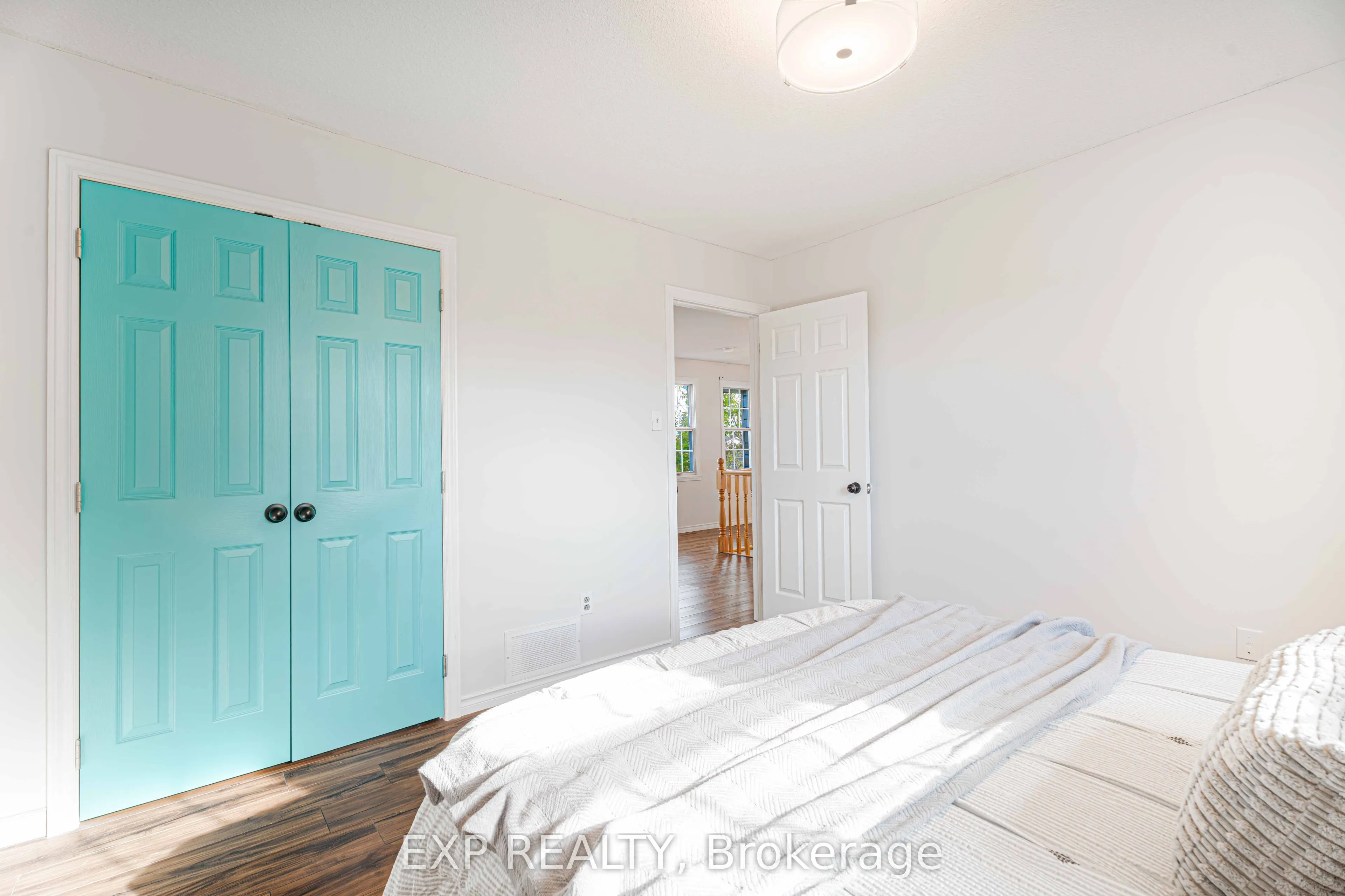 1950 Mapleridge Drive