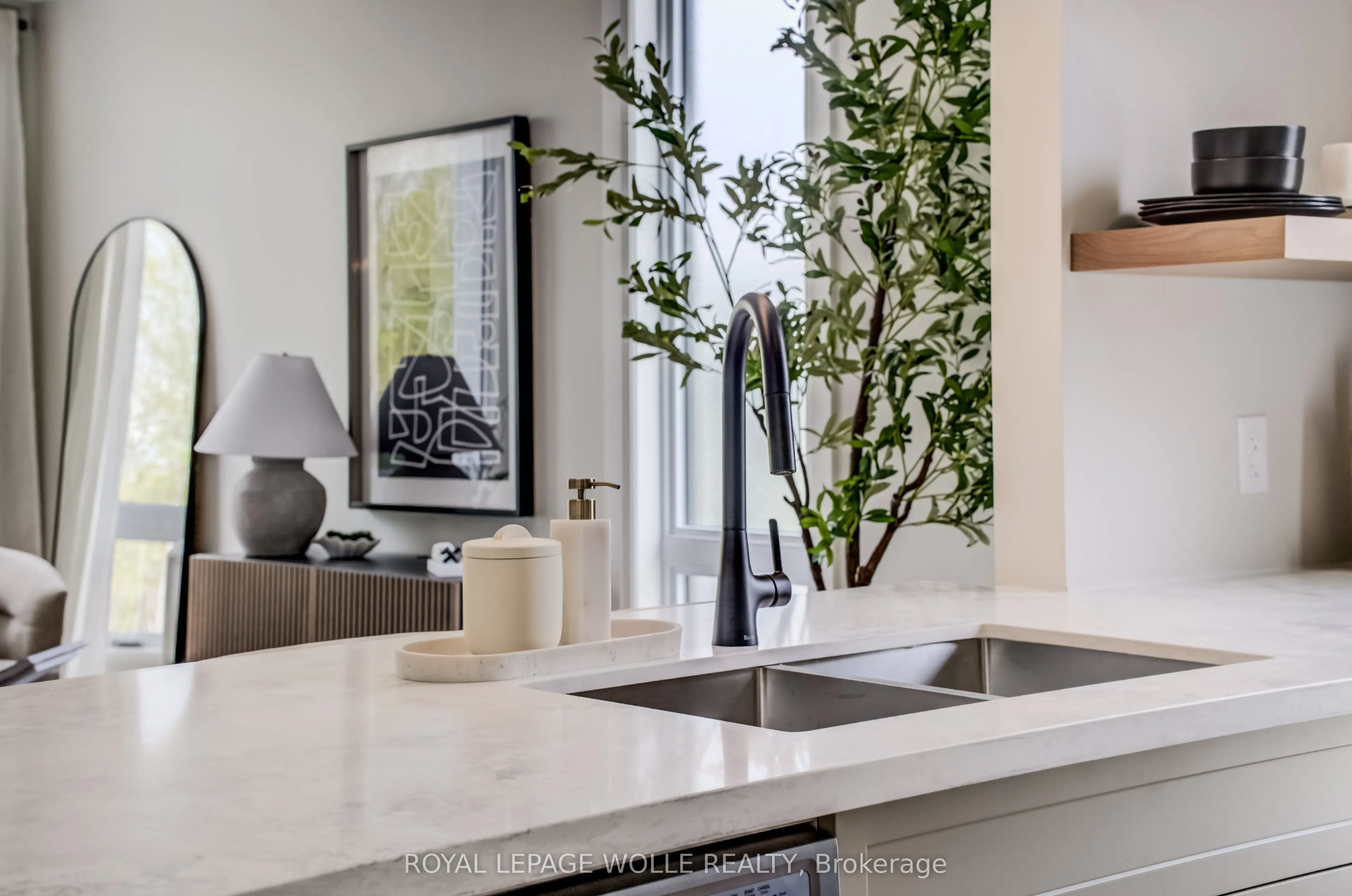 210 HERITAGE Drive #UNIT 15 (THE GROVE)