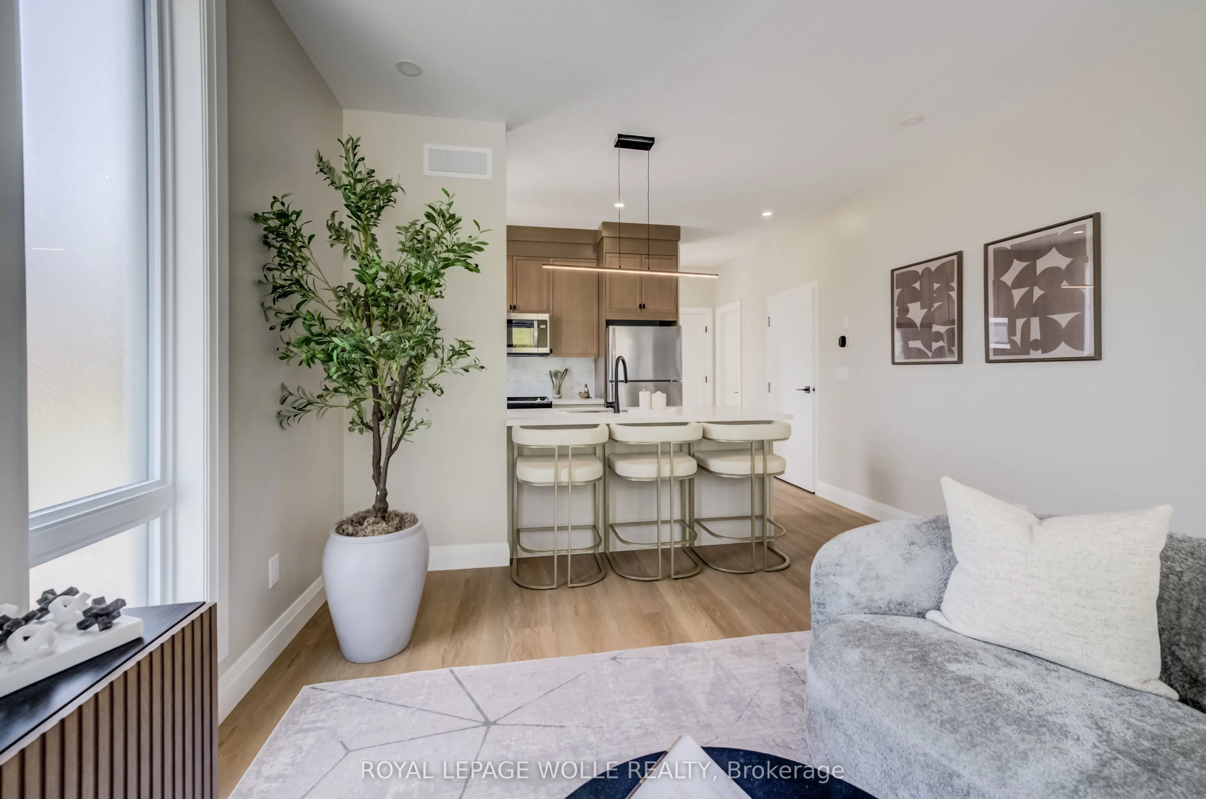 210 HERITAGE Drive #UNIT 15 (THE GROVE)