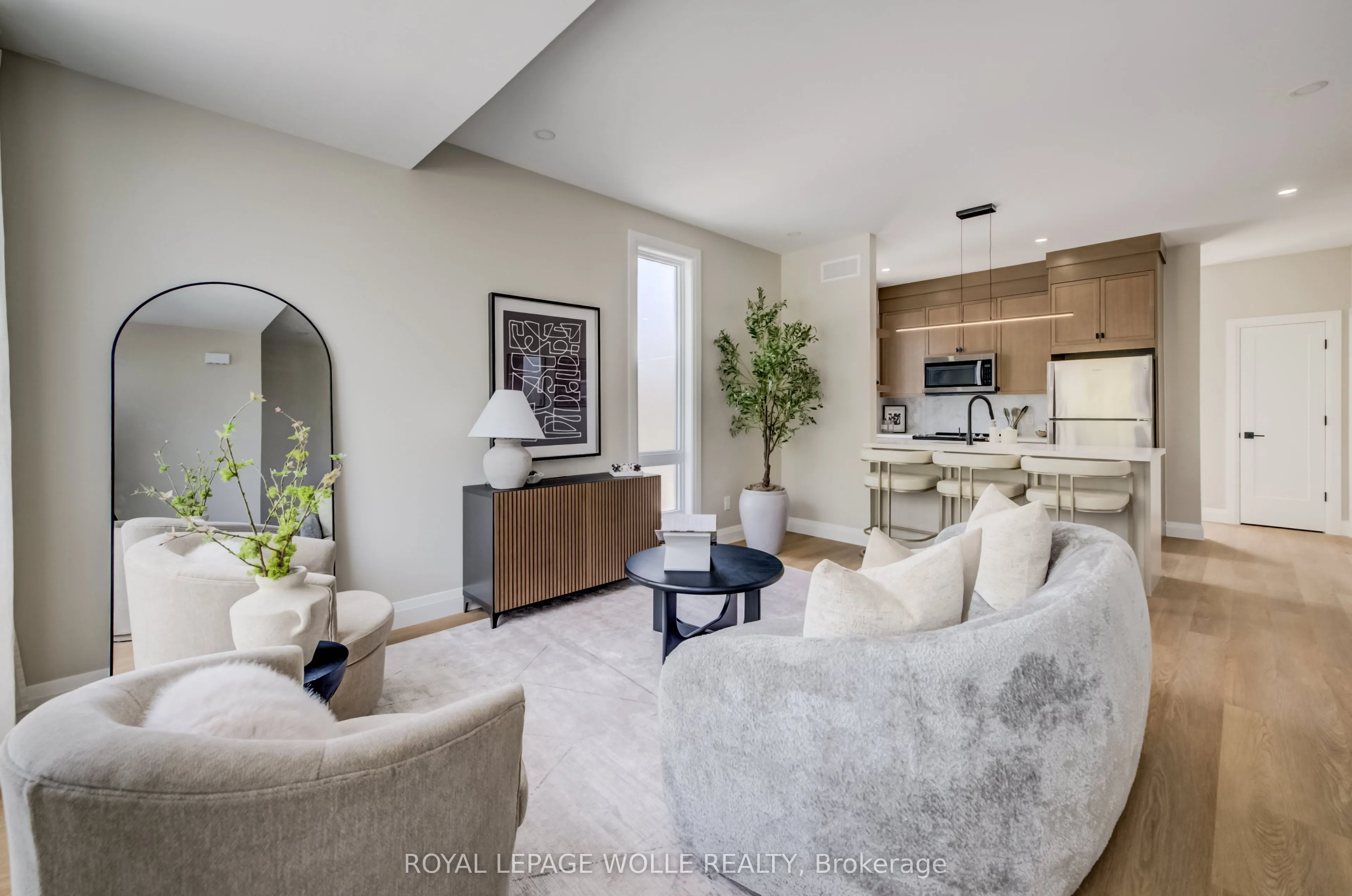210 HERITAGE Drive #UNIT 15 (THE GROVE)