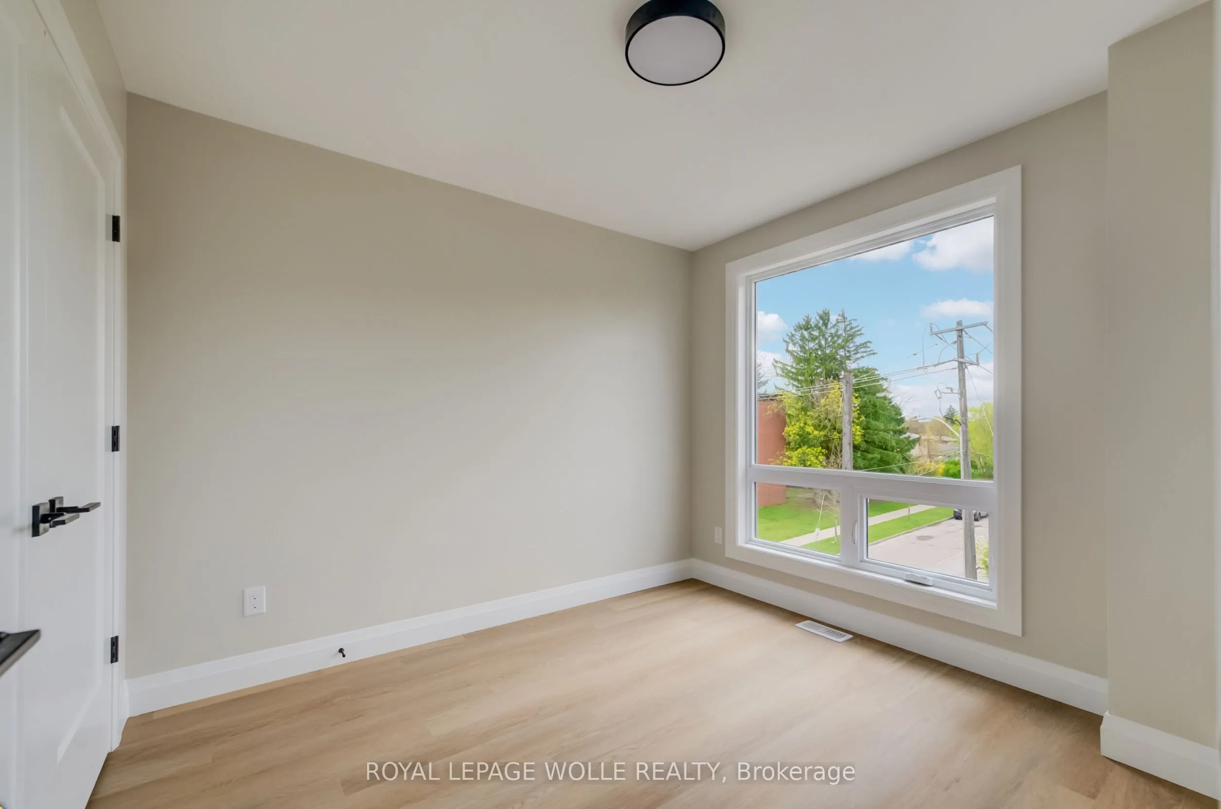 210 HERITAGE Drive #UNIT 15 (THE GROVE)