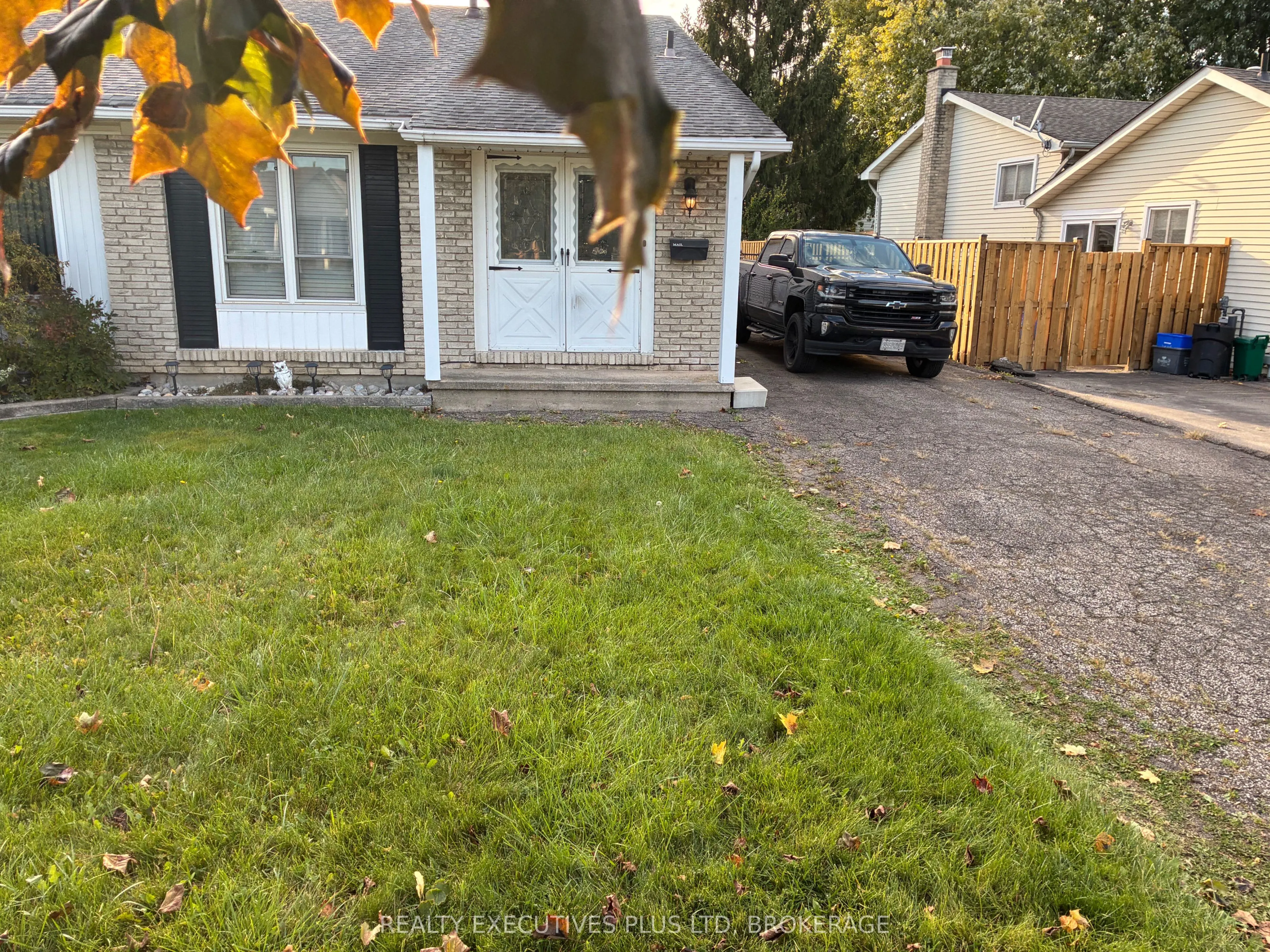 94 Carriage Road