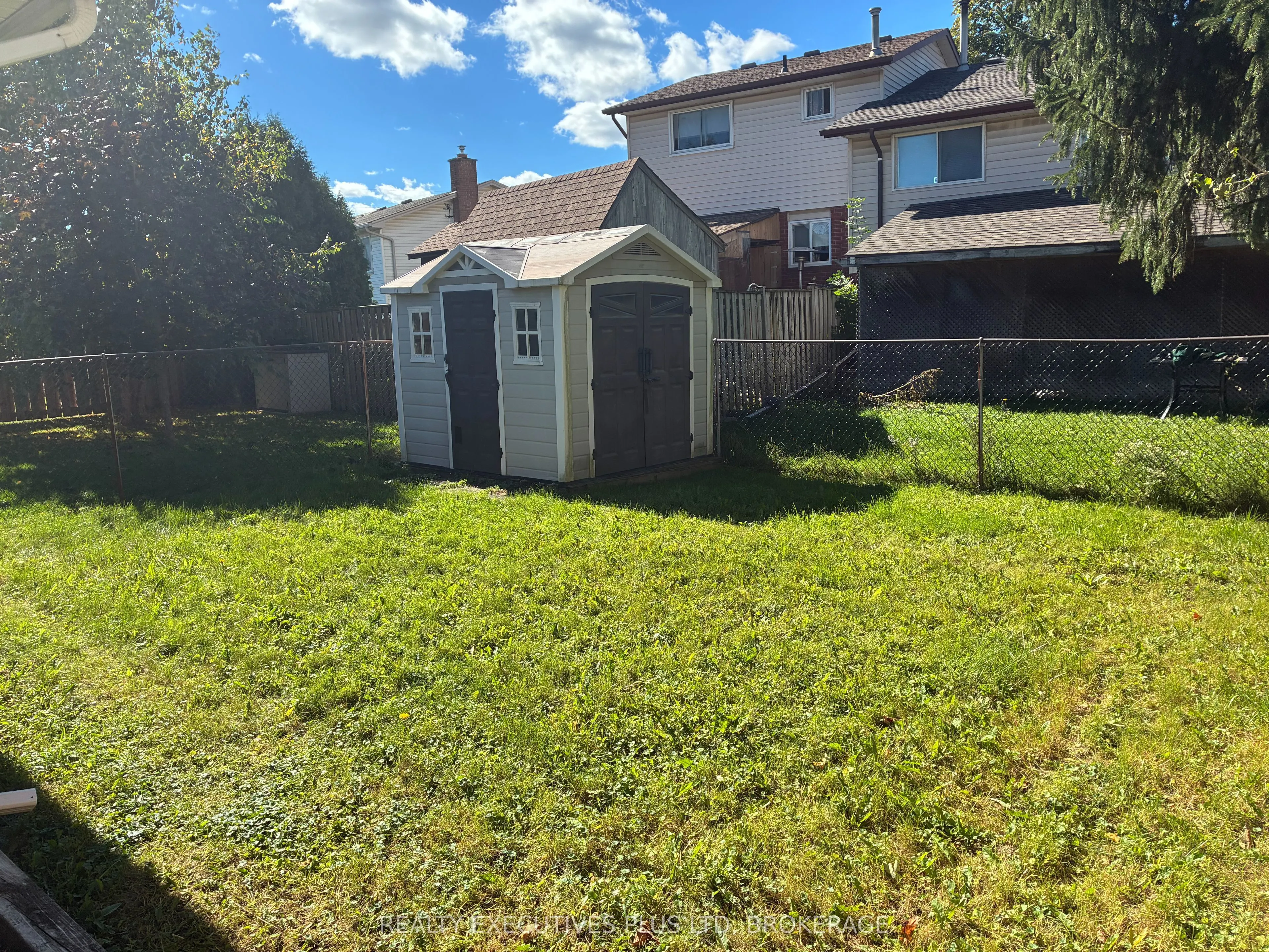 94 Carriage Road